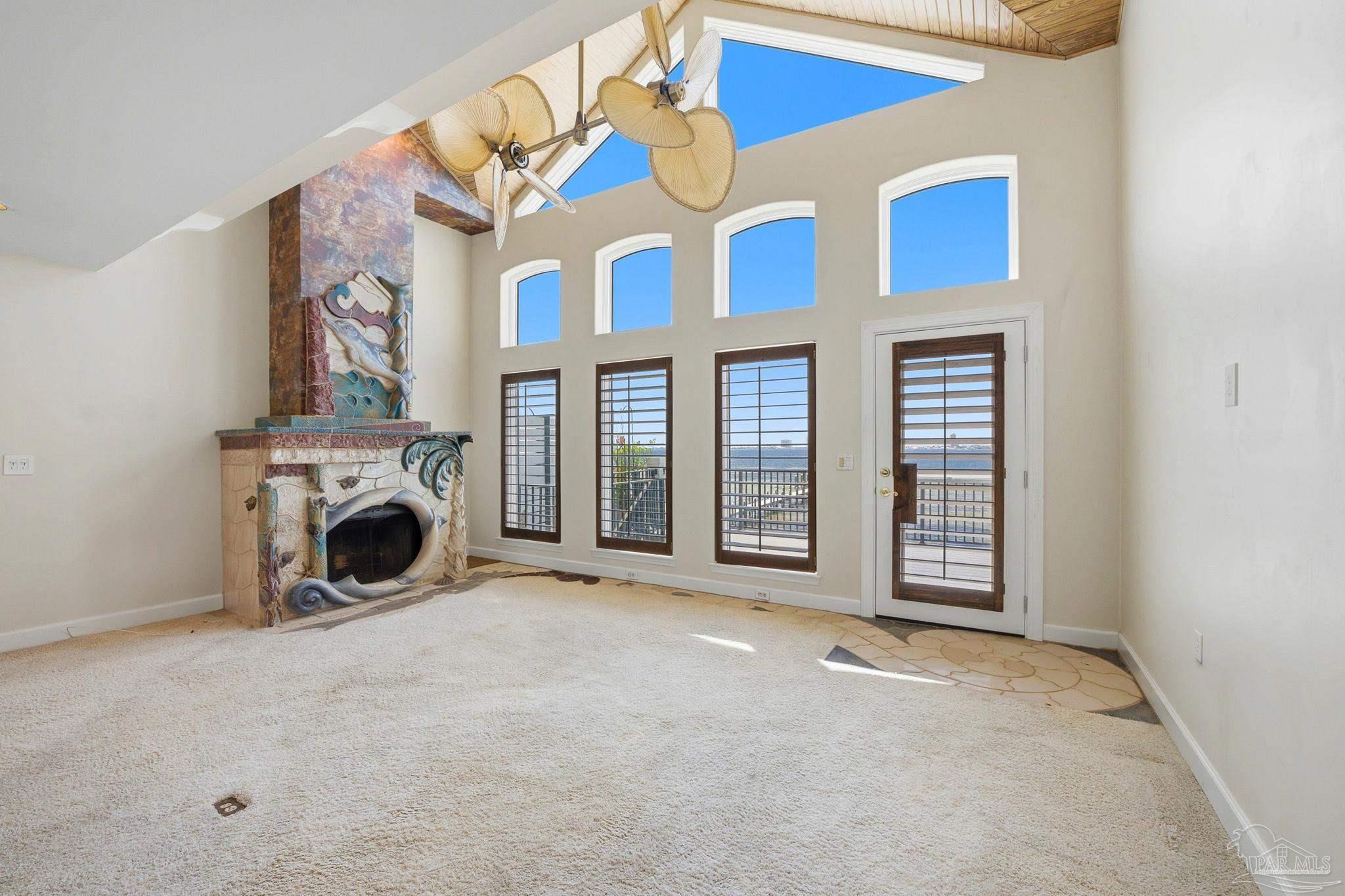 1189 Gulf Breeze Pkwy