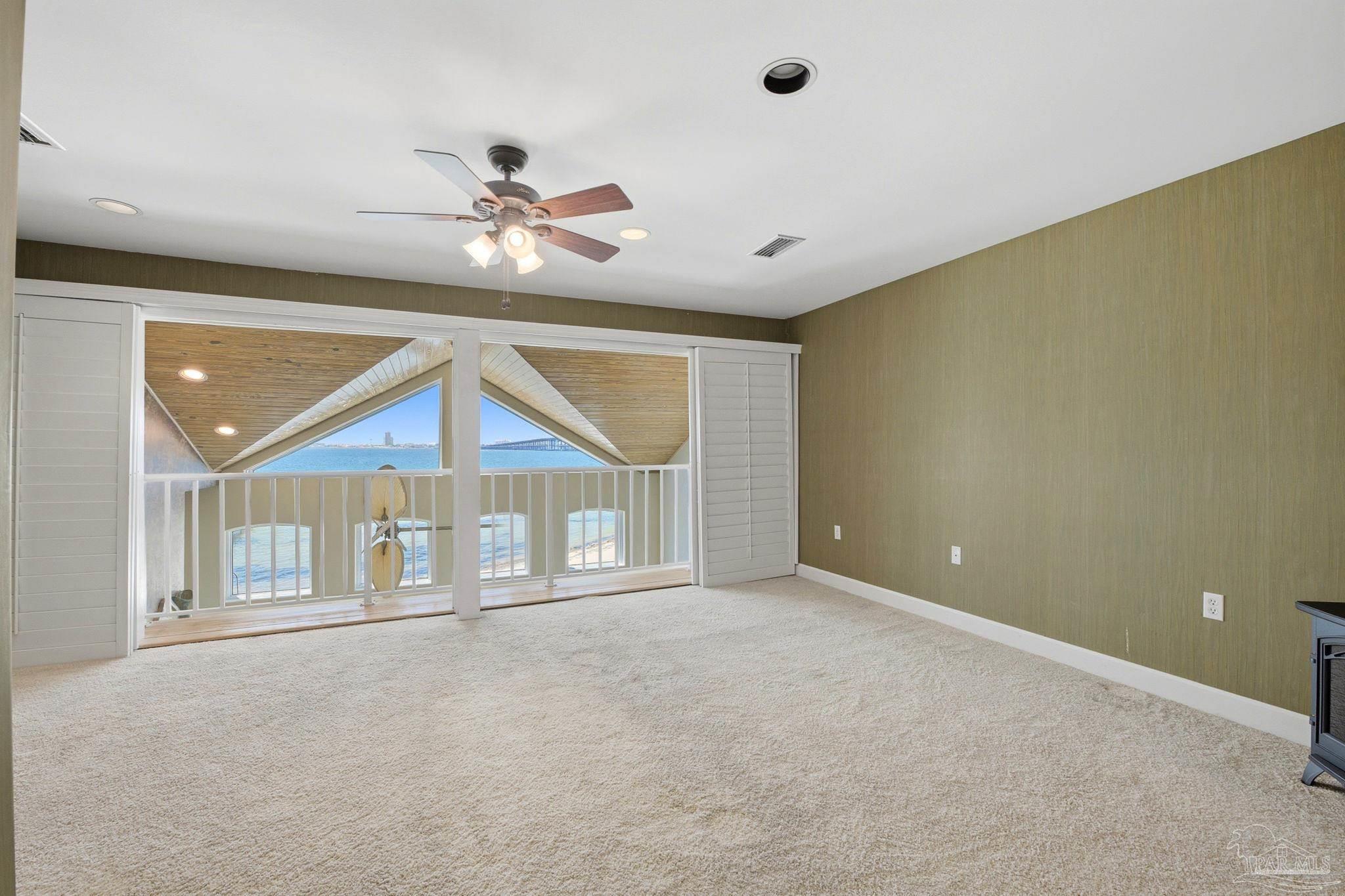 1189 Gulf Breeze Pkwy