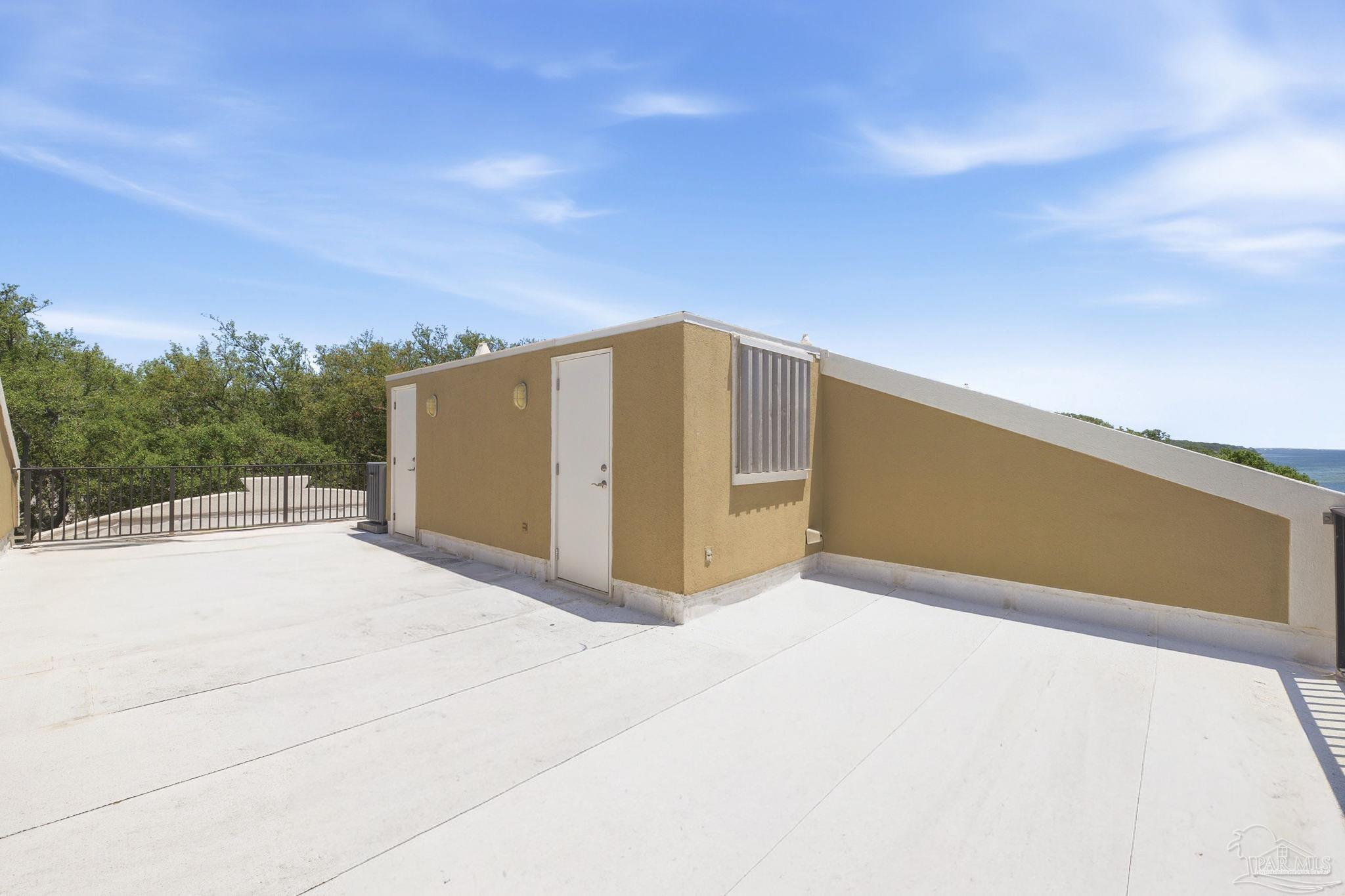 1189 Gulf Breeze Pkwy