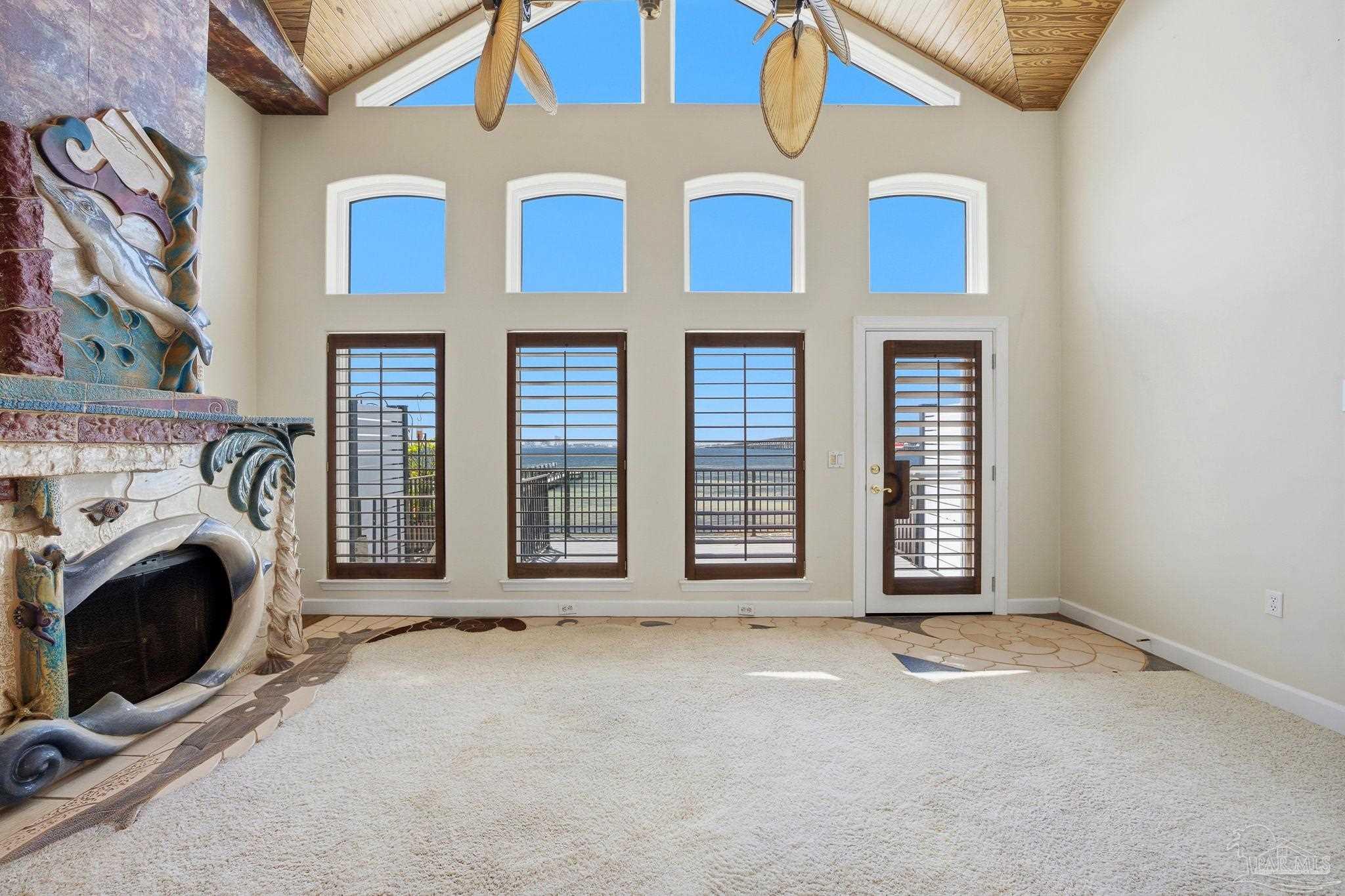 1189 Gulf Breeze Pkwy