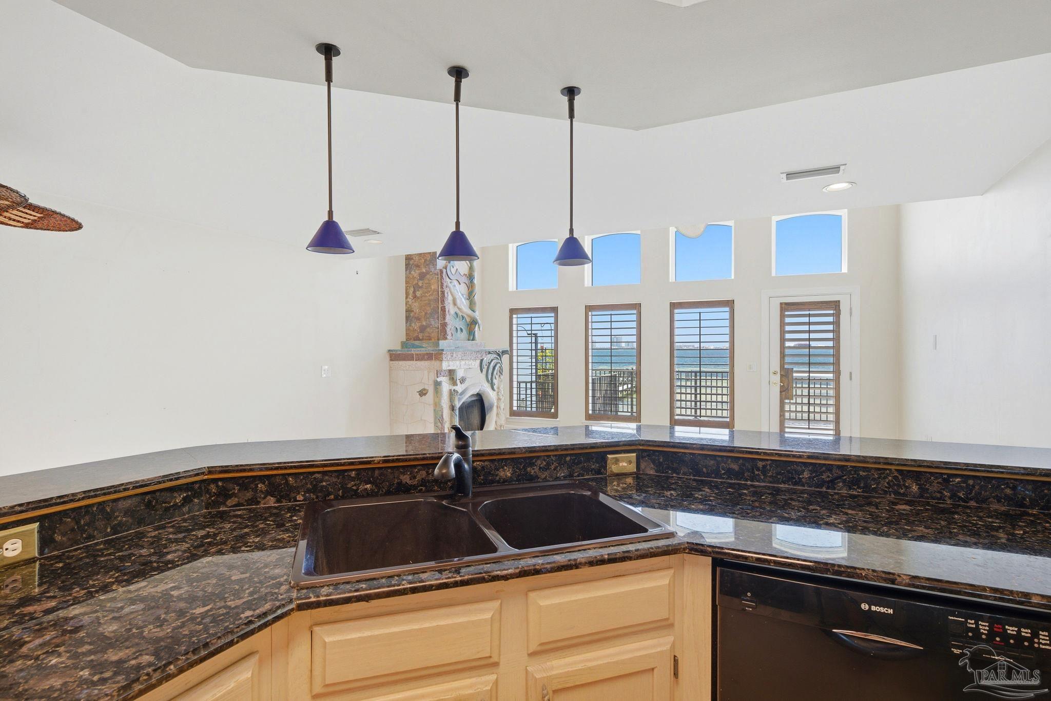1189 Gulf Breeze Pkwy