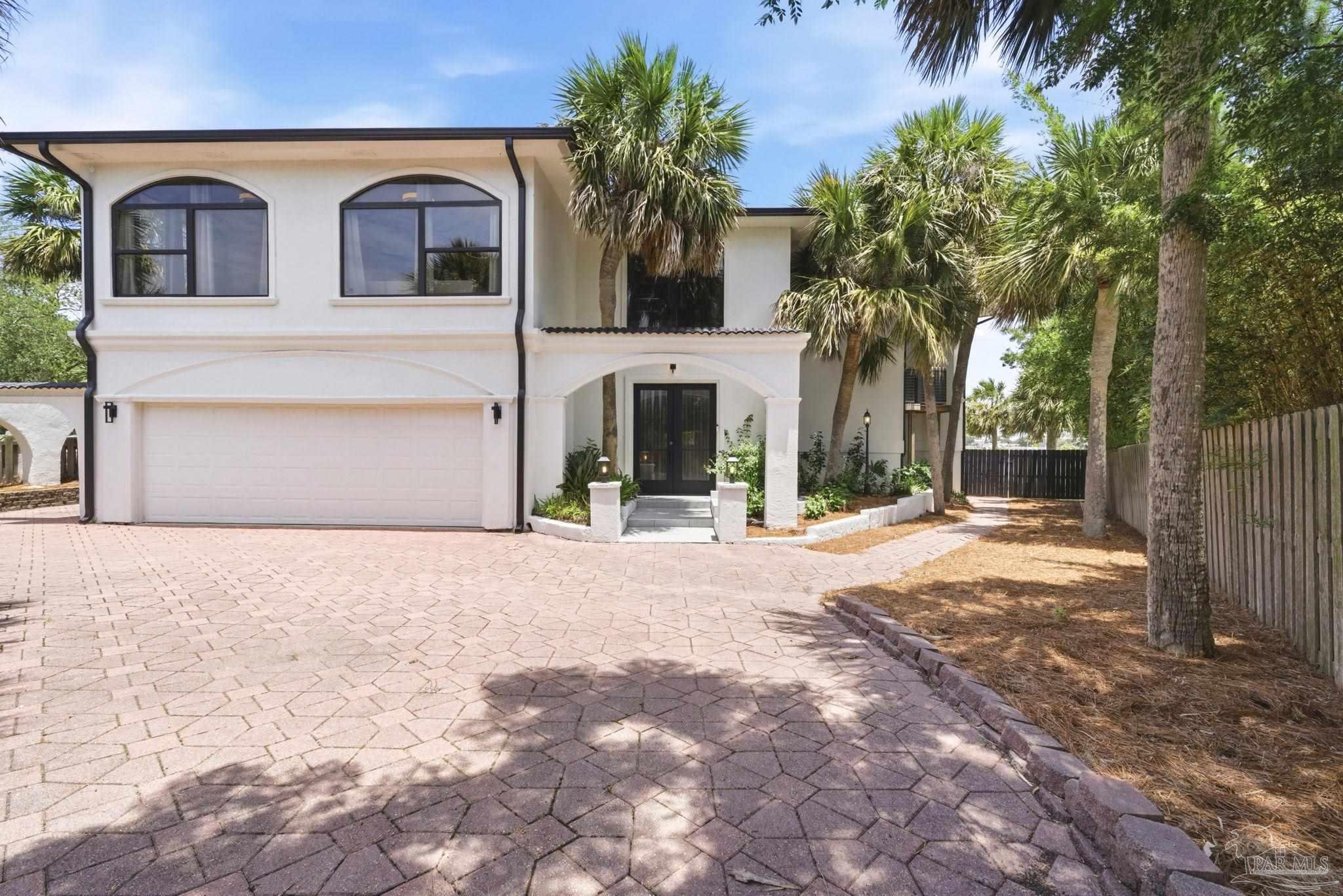 112 Matamoros Dr
