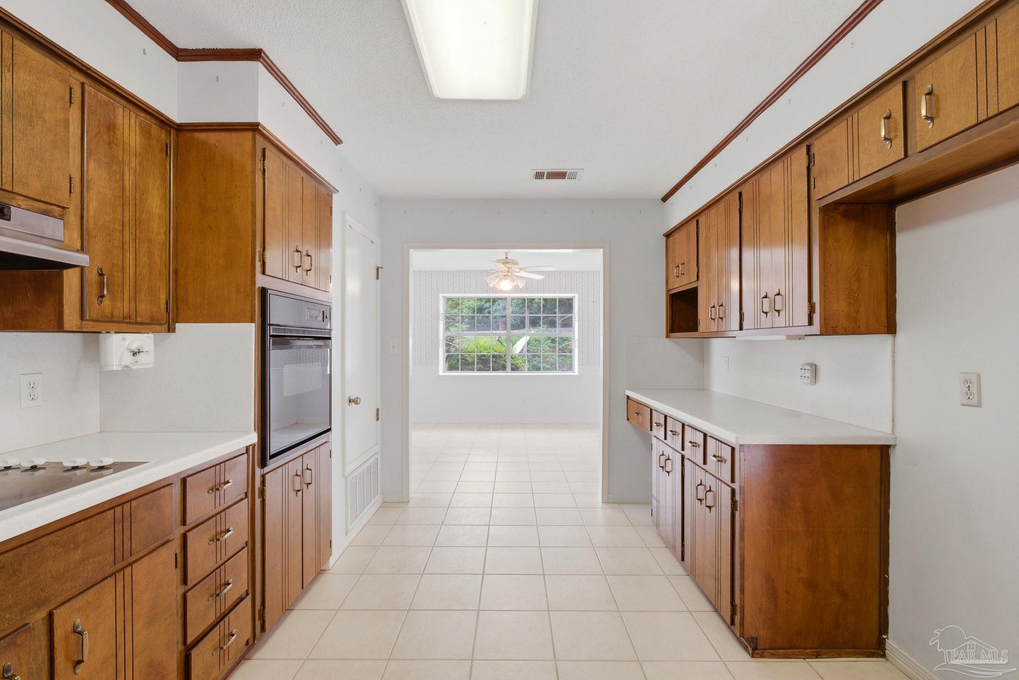 702 Southern Ct