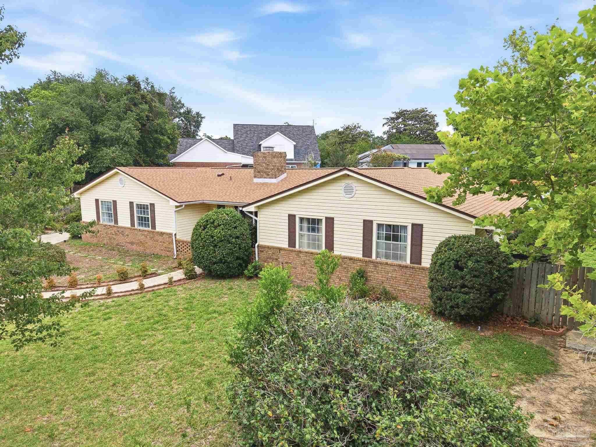 702 Southern Ct