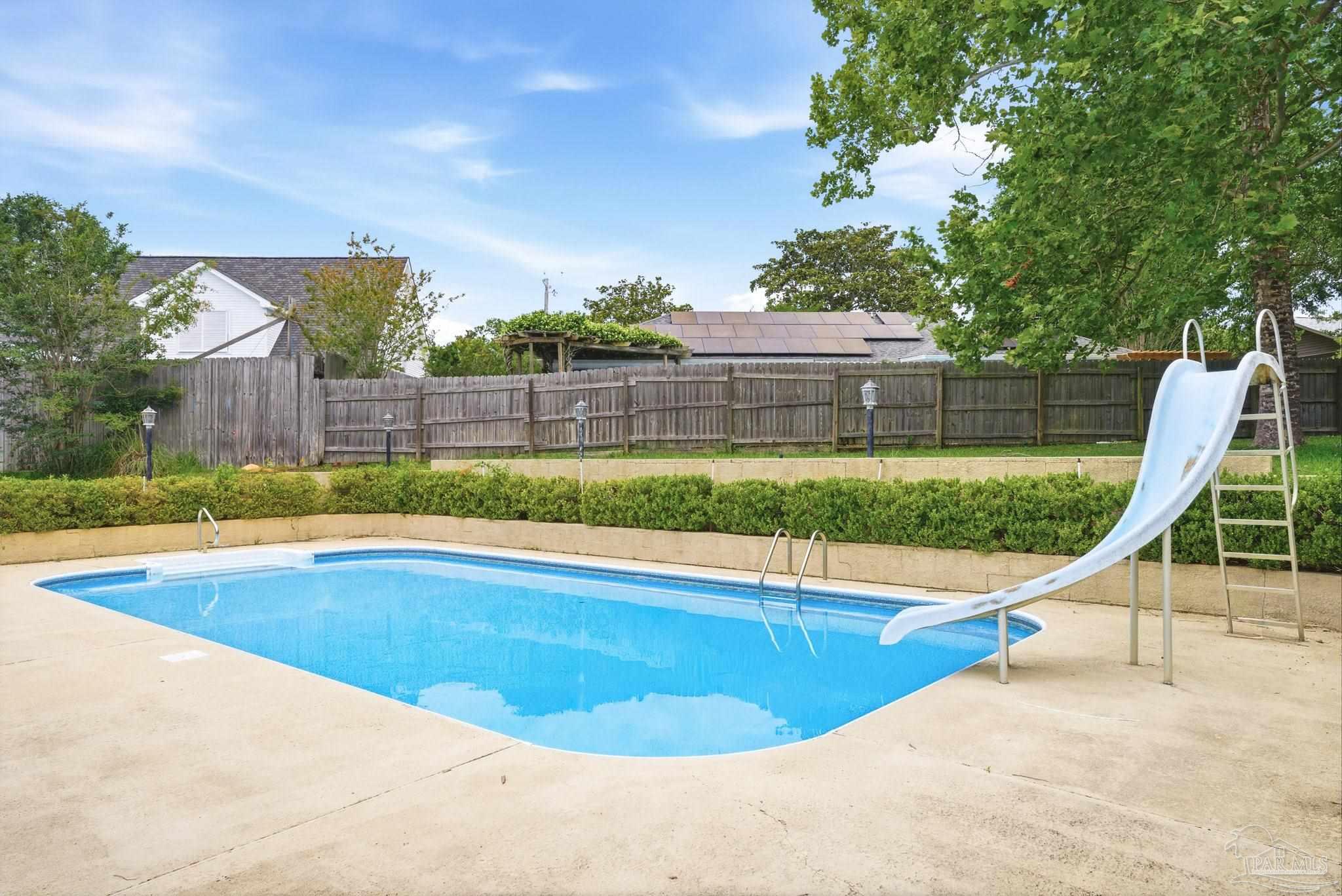 702 Southern Ct