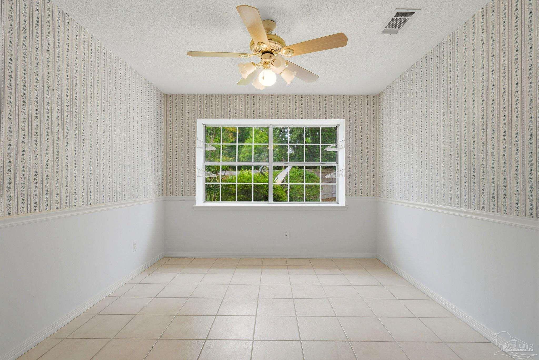 702 Southern Ct