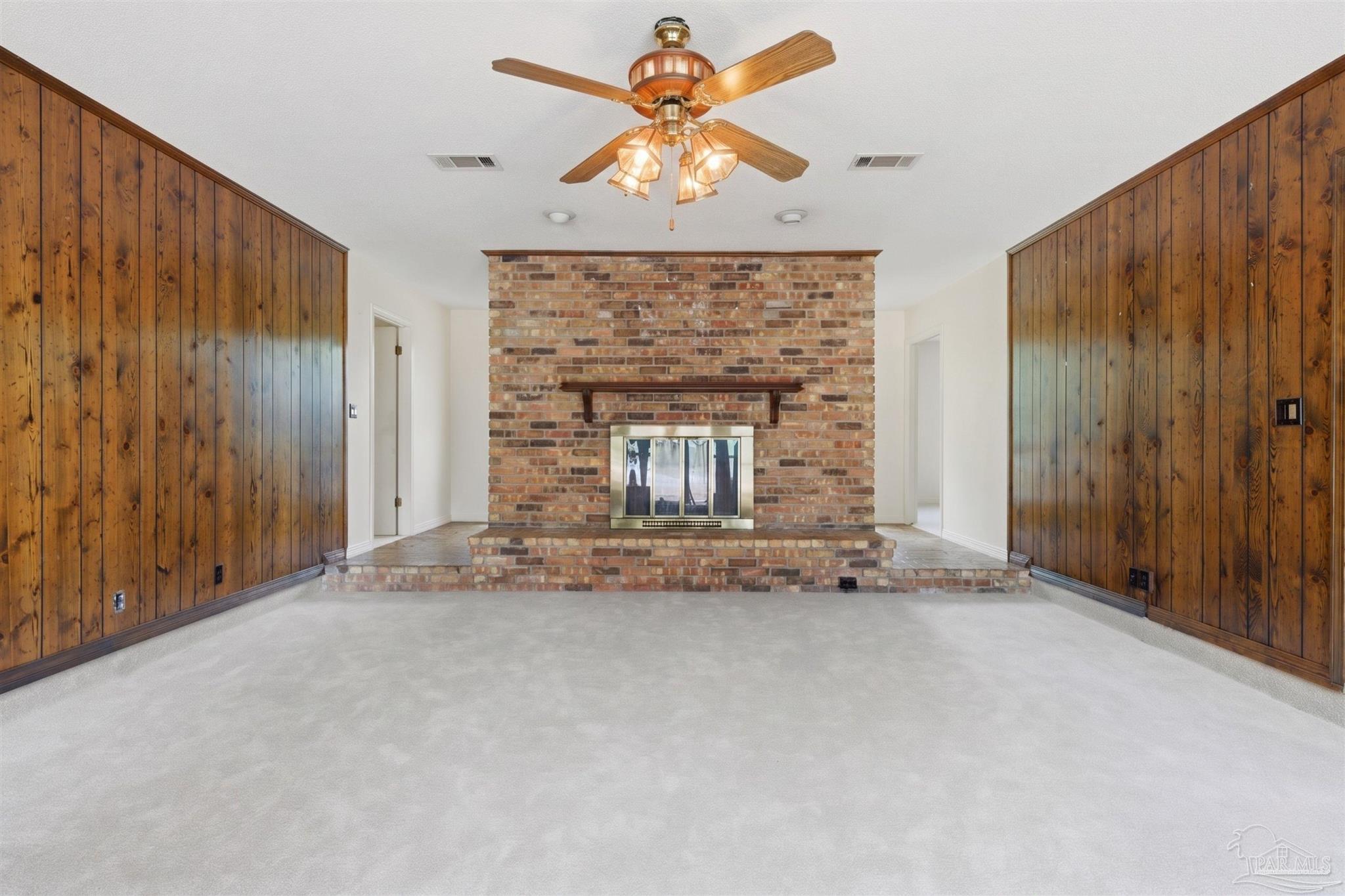 702 Southern Ct