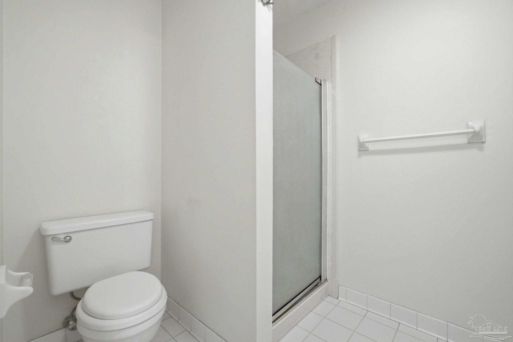702 Southern Ct