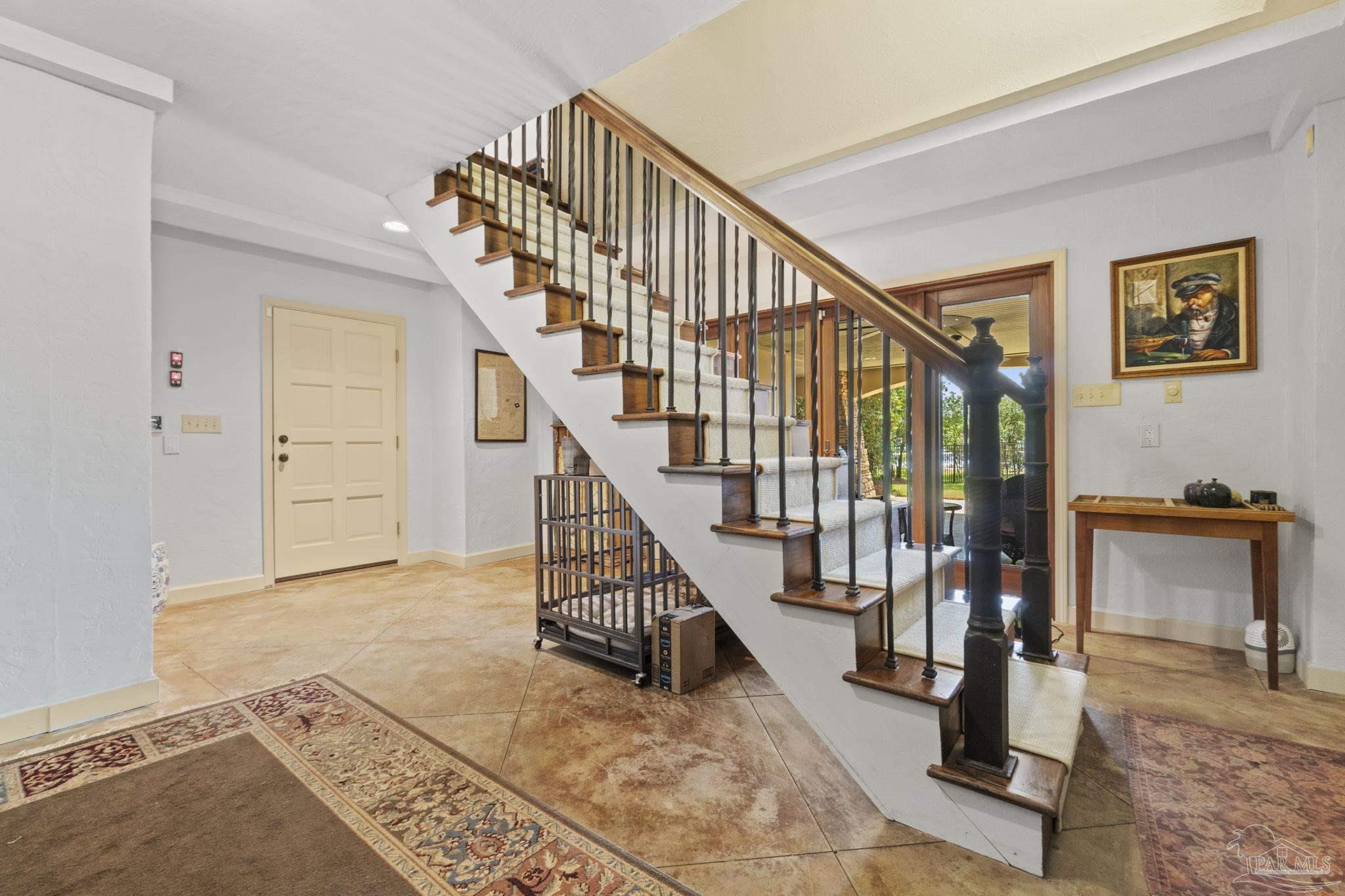 1203 Soundview Trl