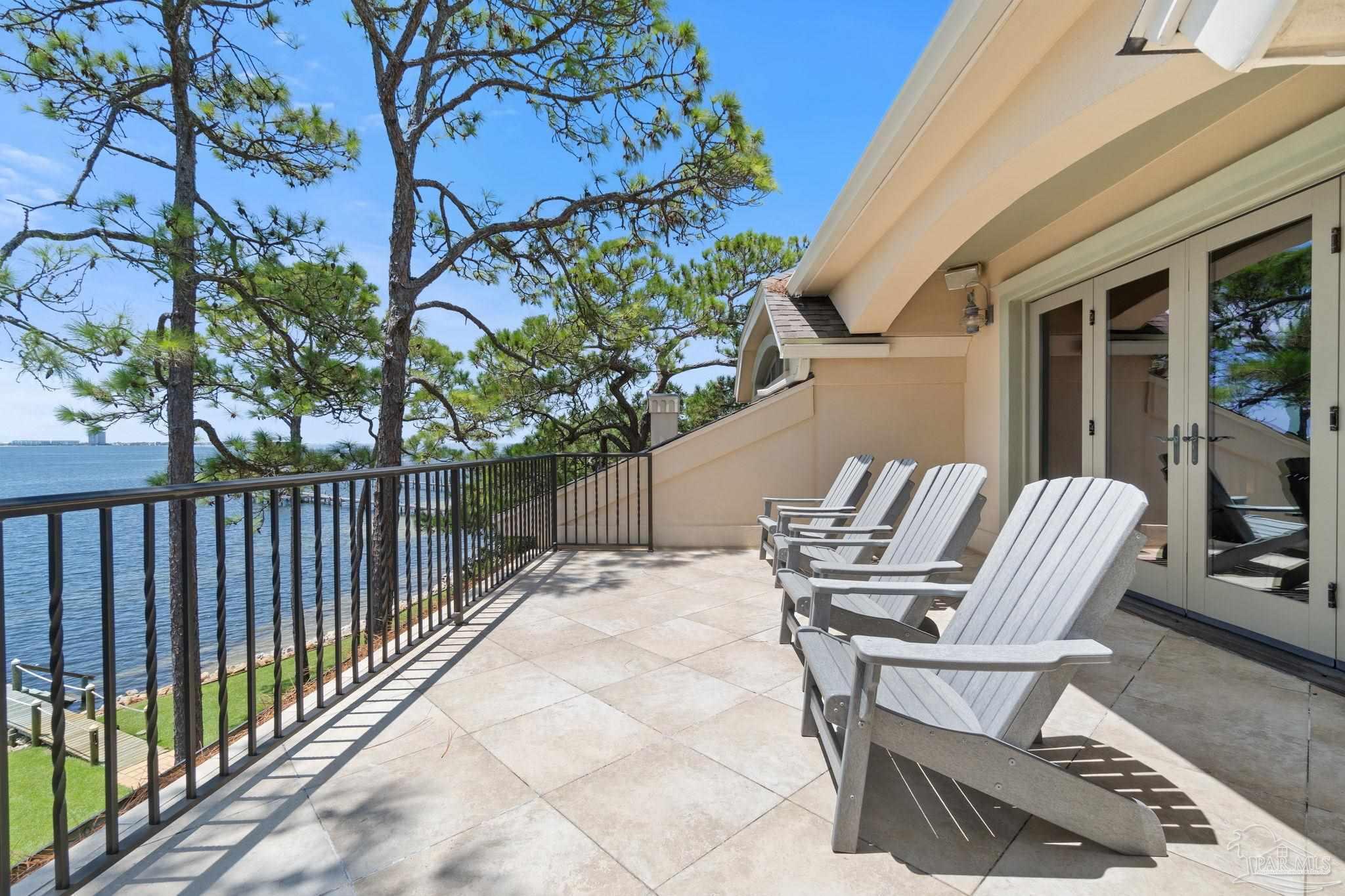 1203 Soundview Trl