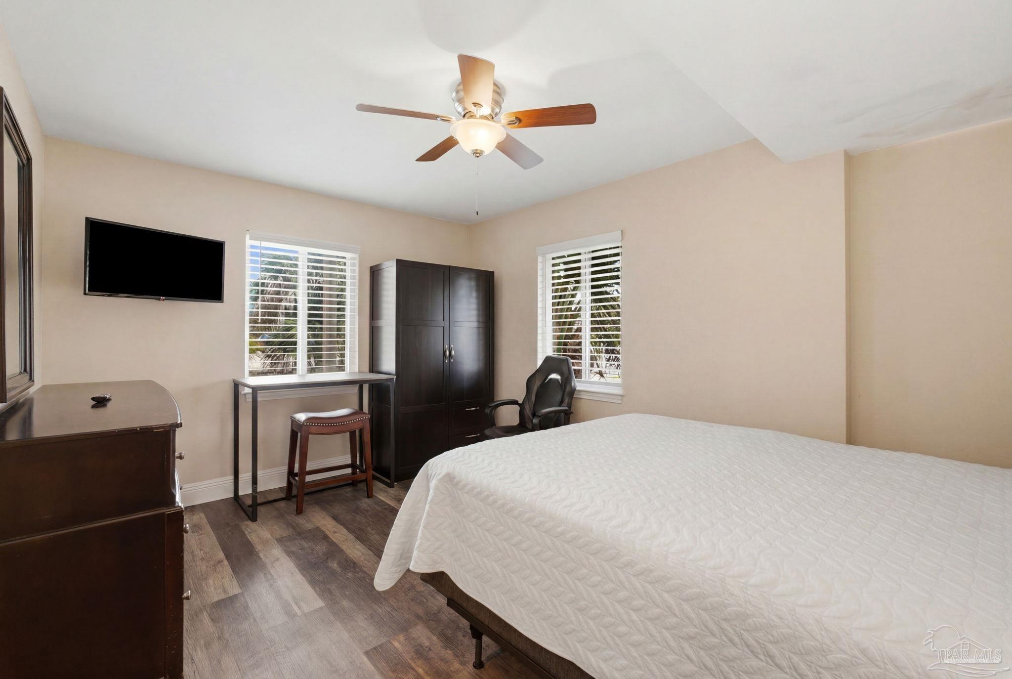 123 Via Deluna Dr