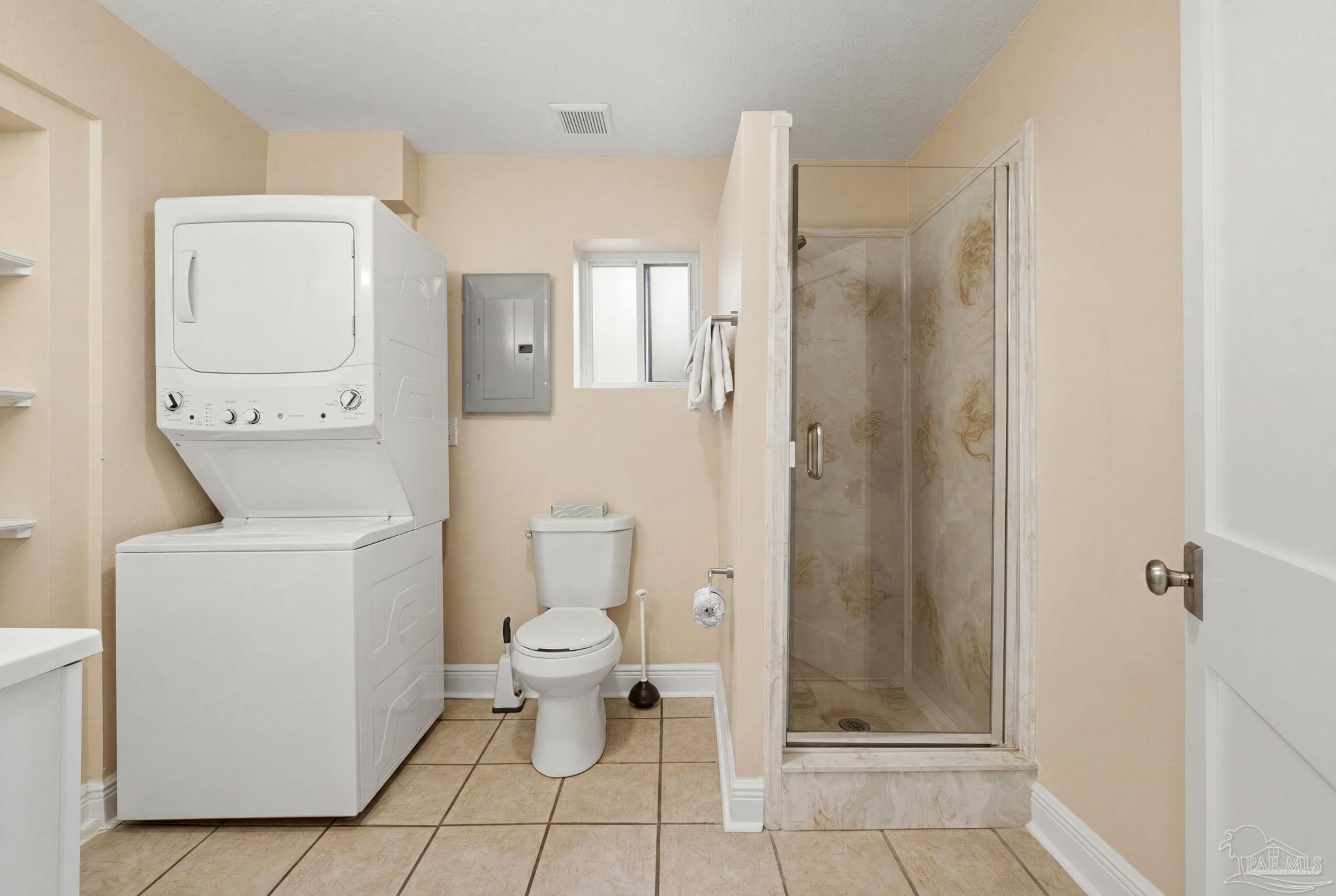 123 Via Deluna Dr