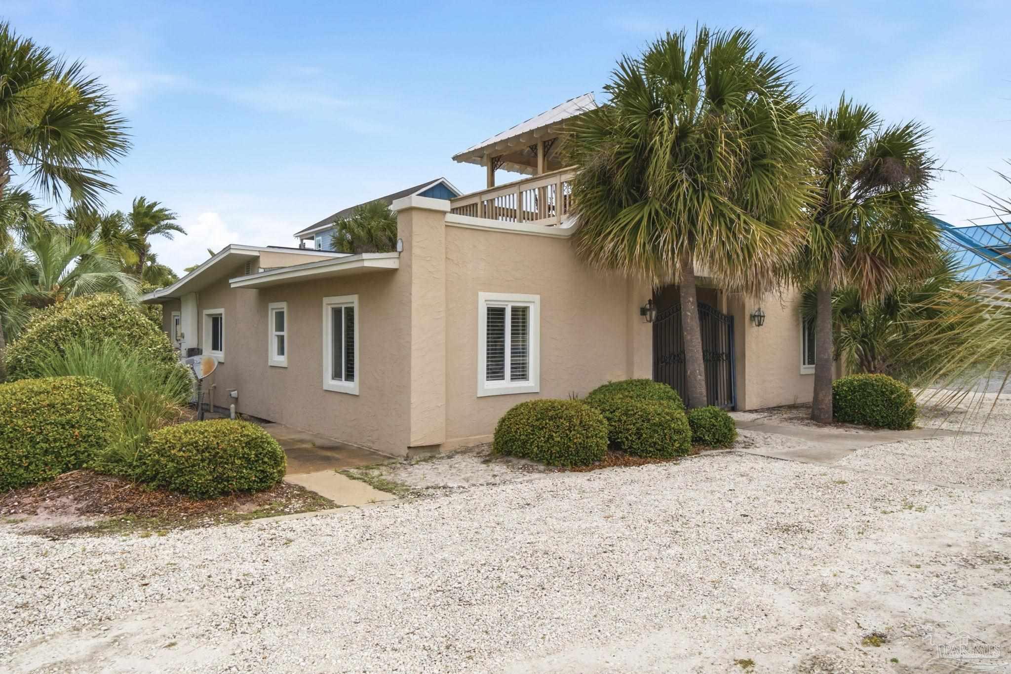 123 Via Deluna Dr