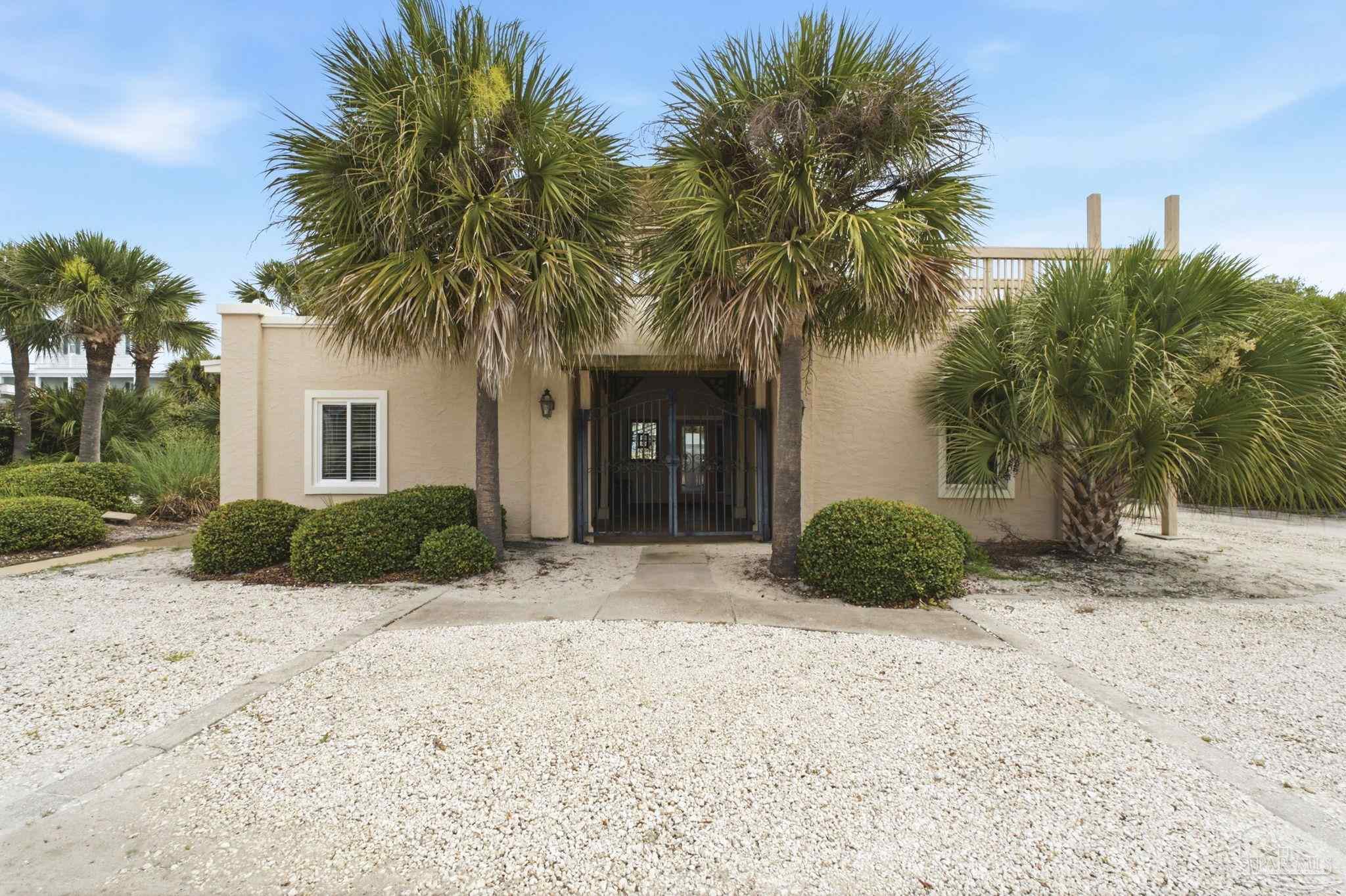 123 Via Deluna Dr