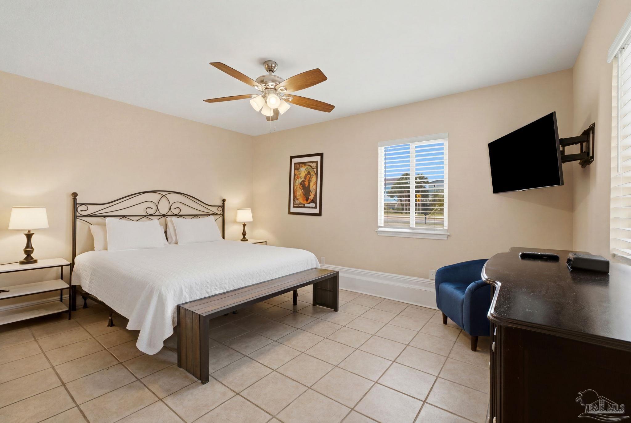 123 Via Deluna Dr
