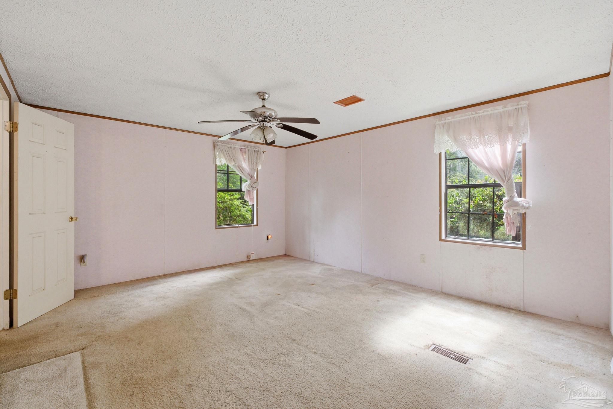 8331 Everett Ave