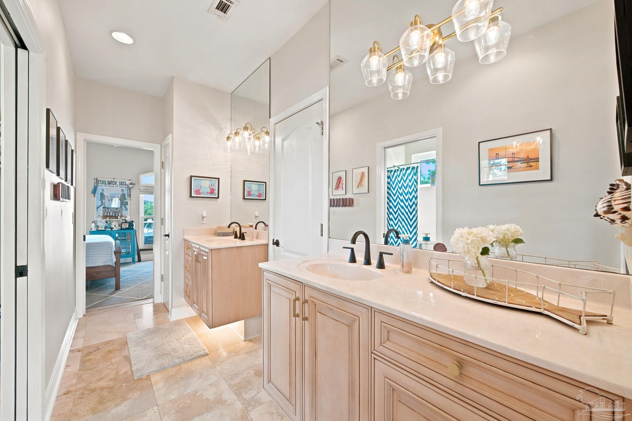 418 Deer Point Dr