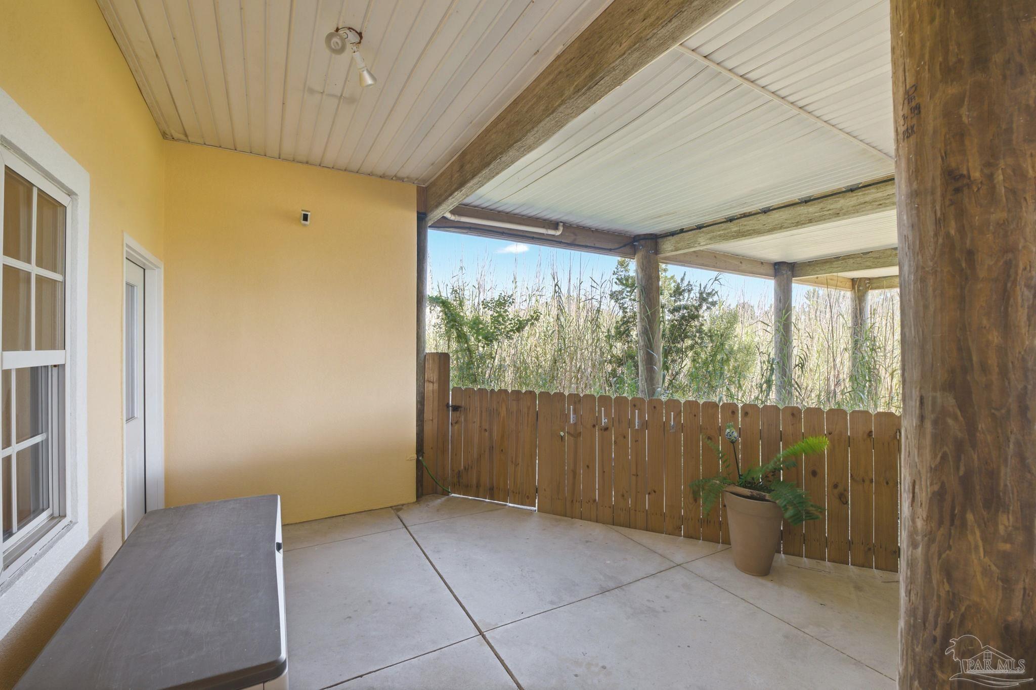 418 Deer Point Dr