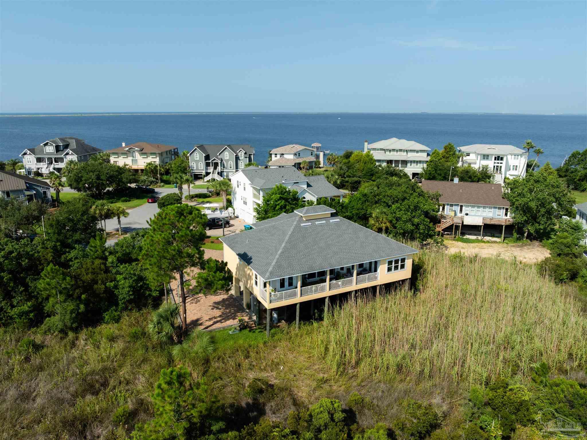 418 Deer Point Dr