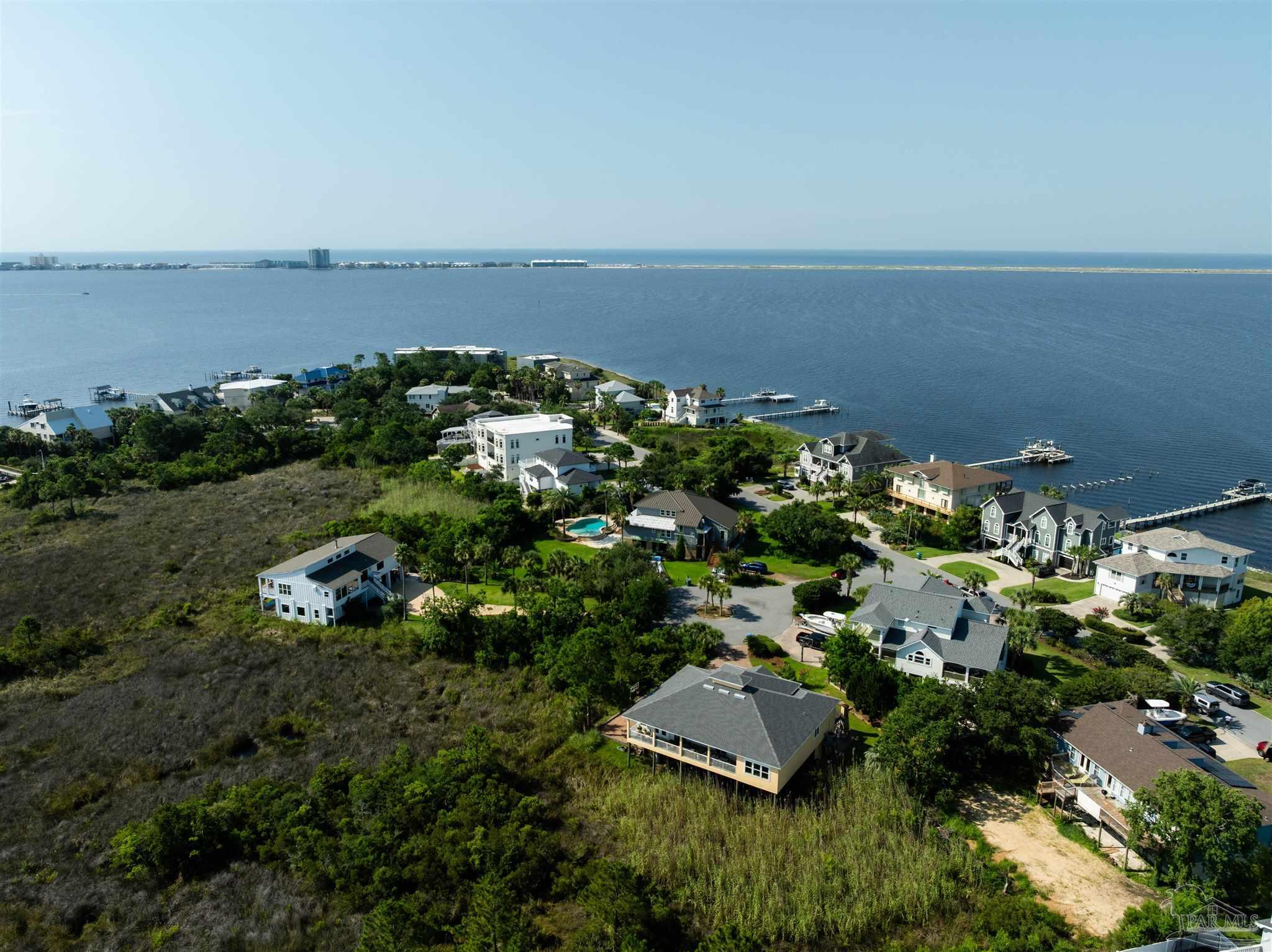 418 Deer Point Dr