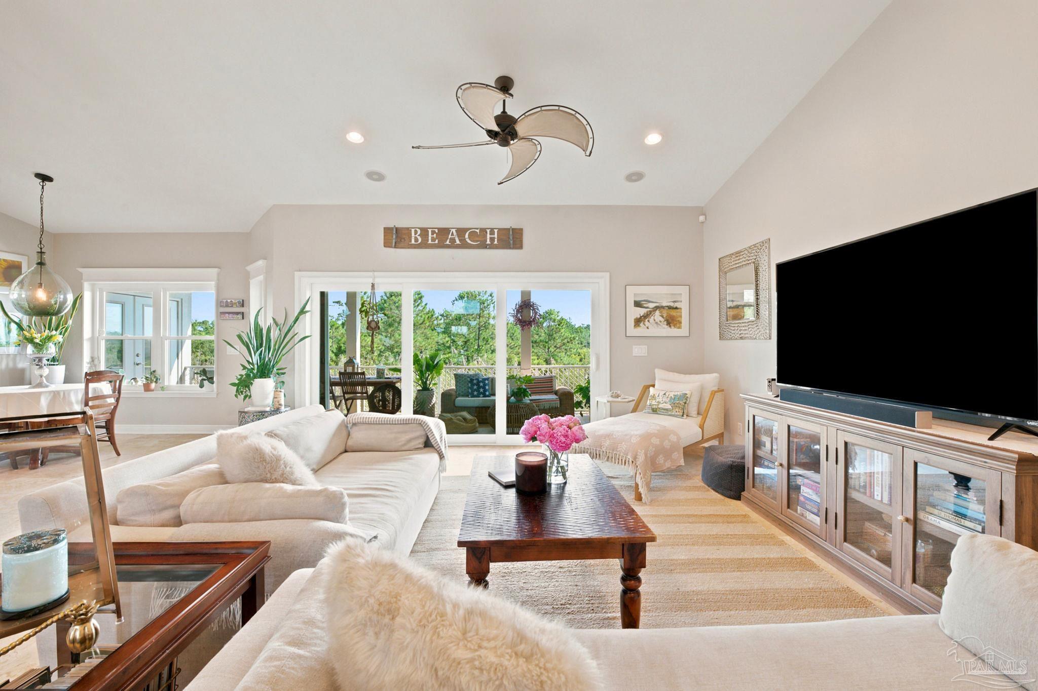 418 Deer Point Dr