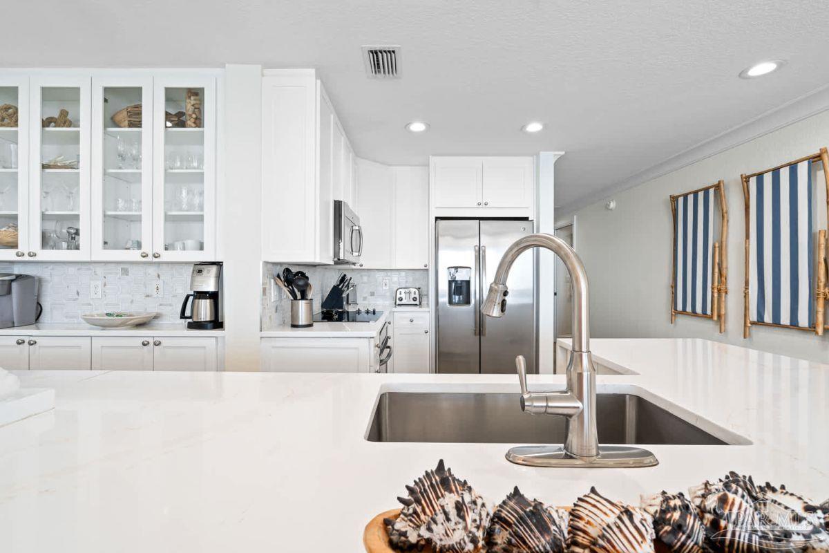 18 Via Deluna Dr # 1404