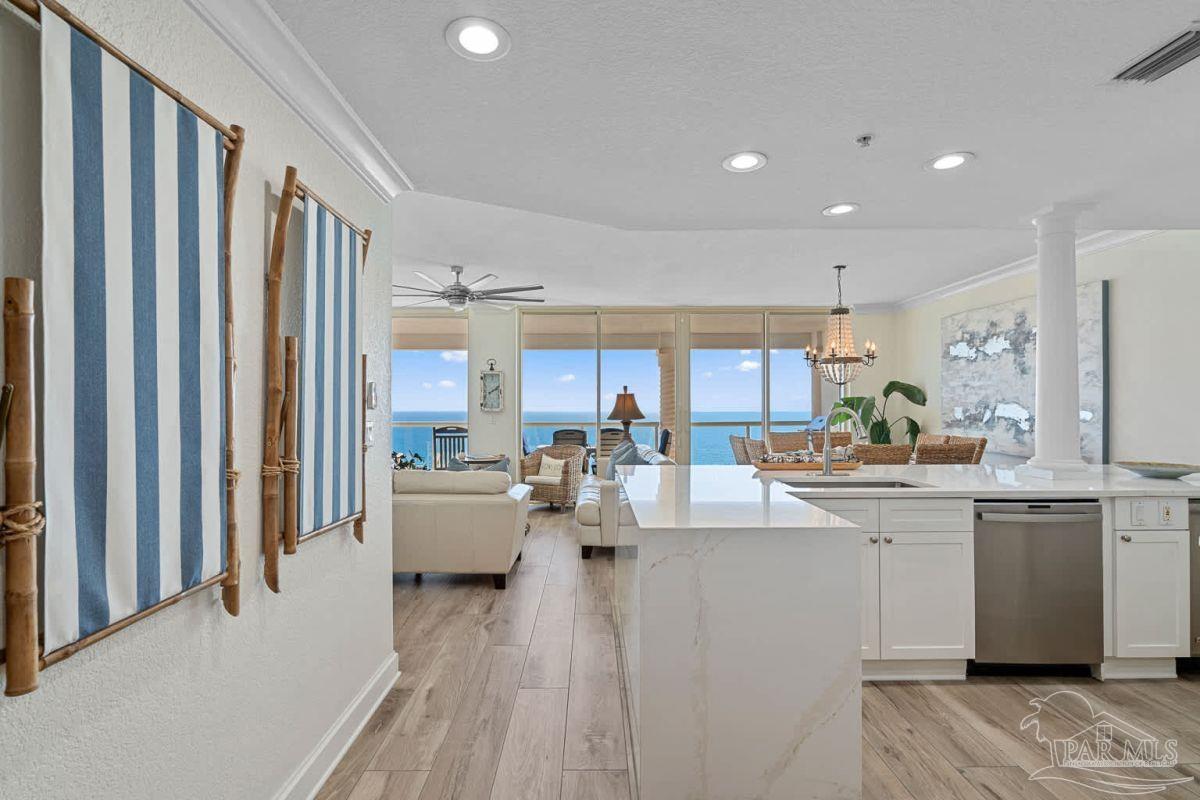 18 Via Deluna Dr # 1404