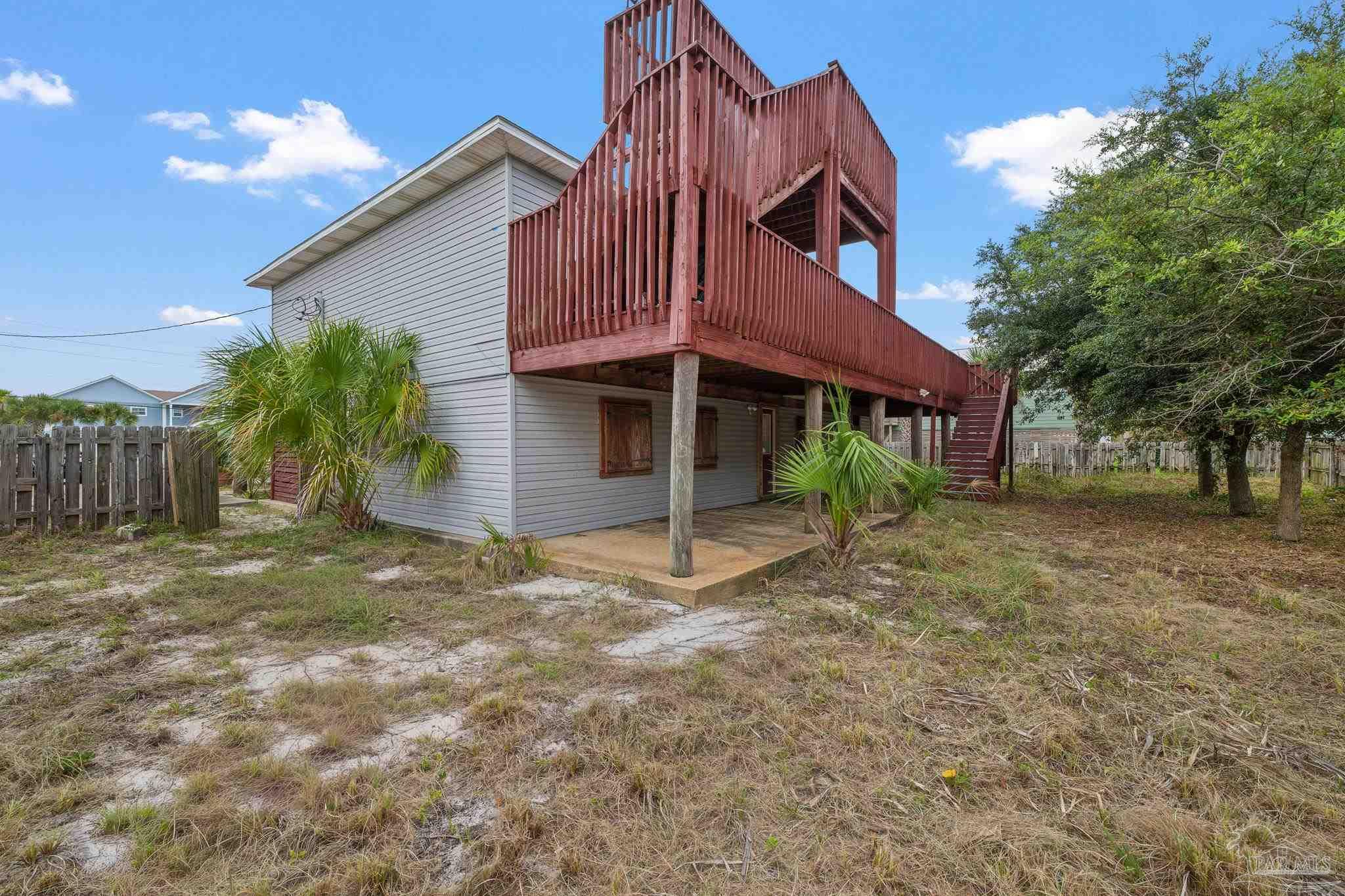 1012 Via Deluna Dr