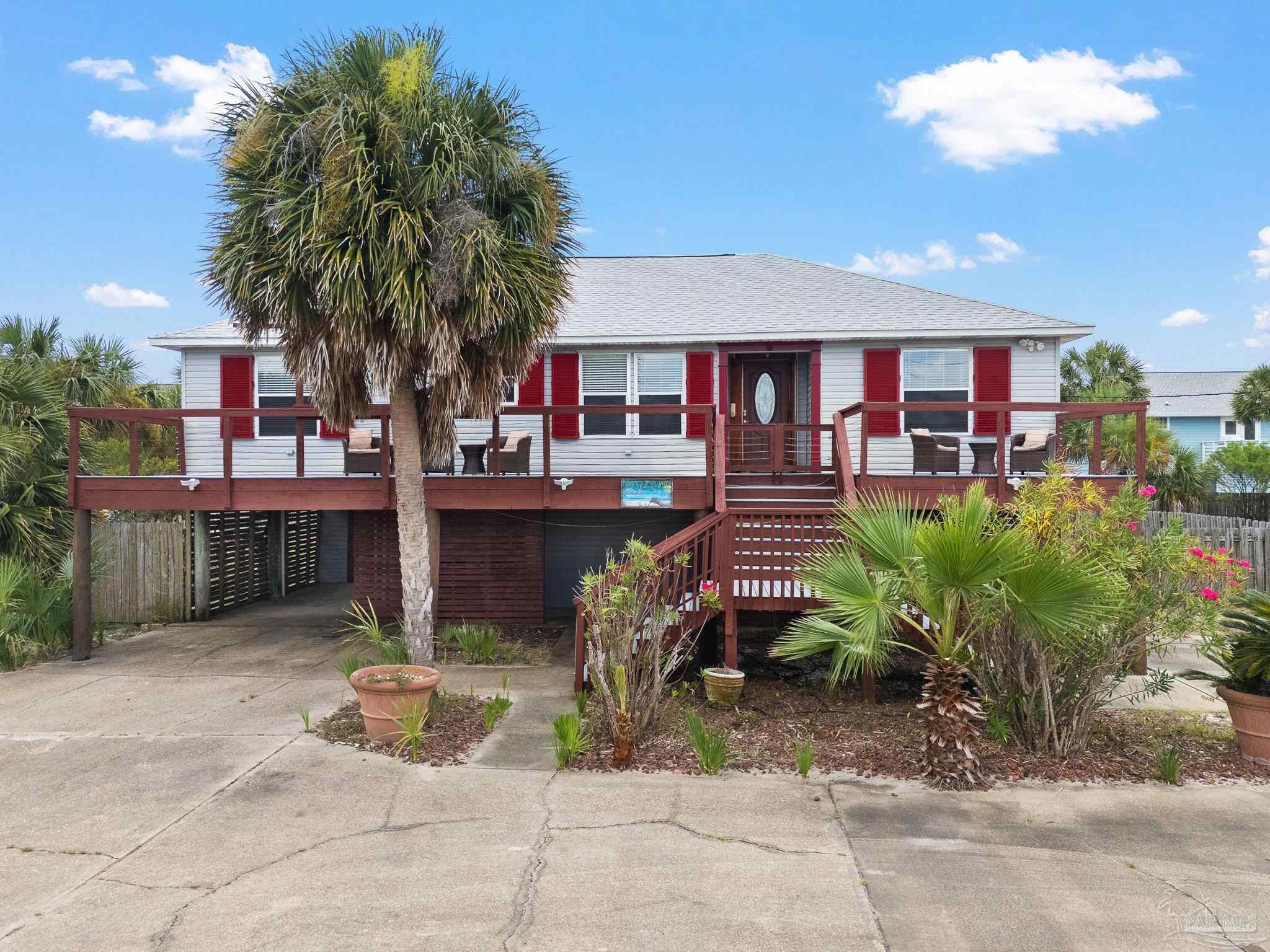 1012 Via Deluna Dr