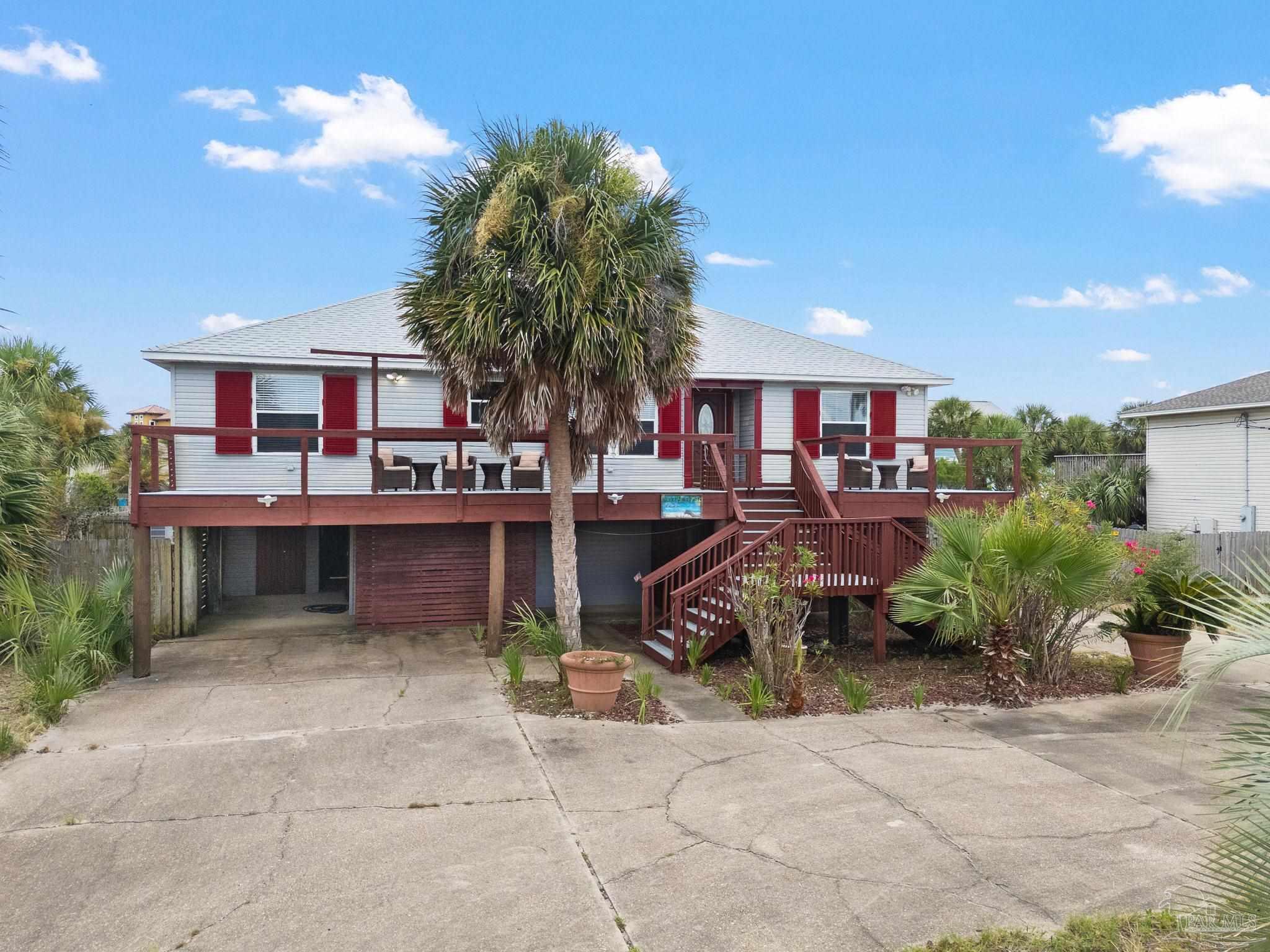 1012 Via Deluna Dr
