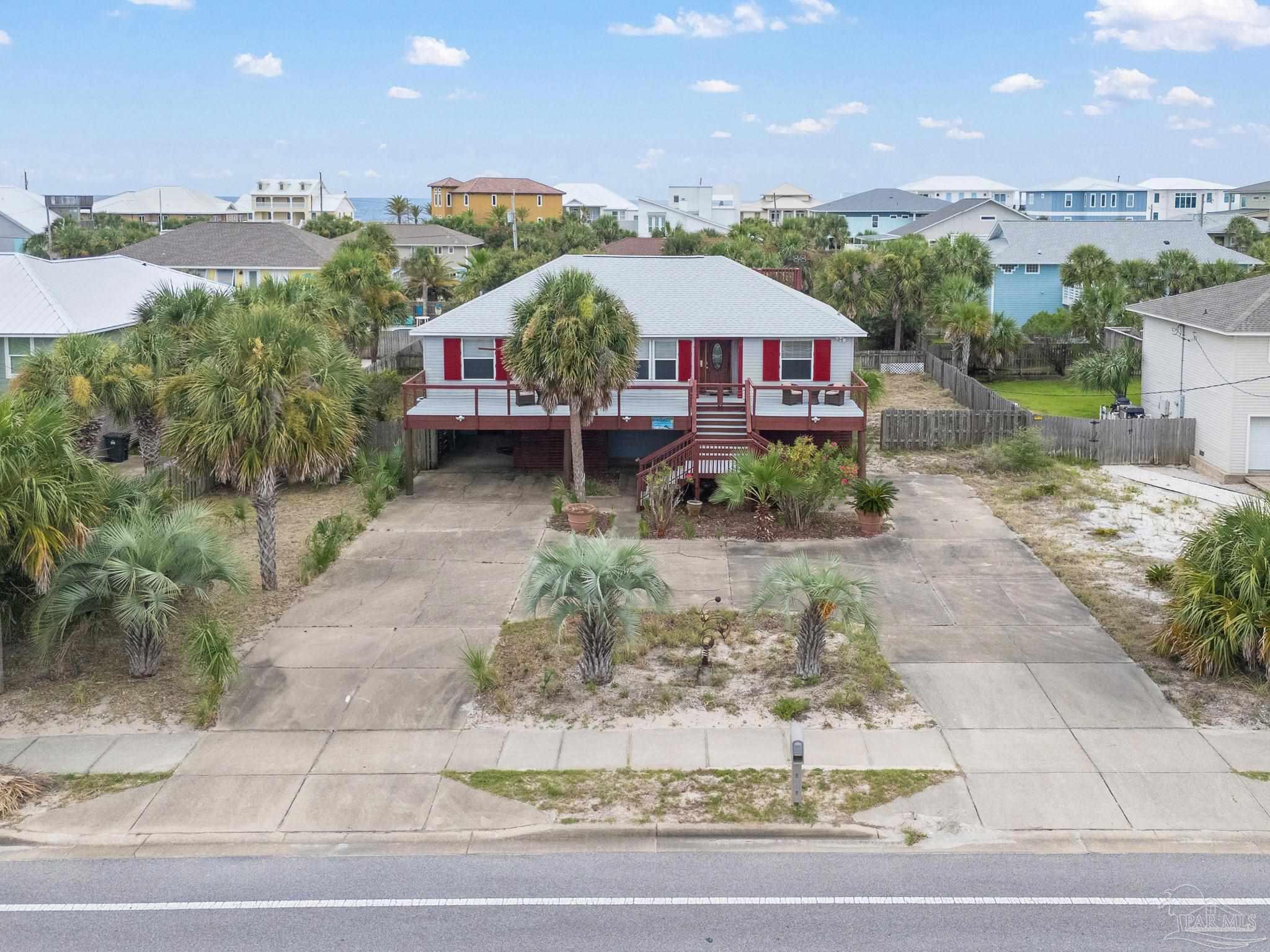 1012 Via Deluna Dr
