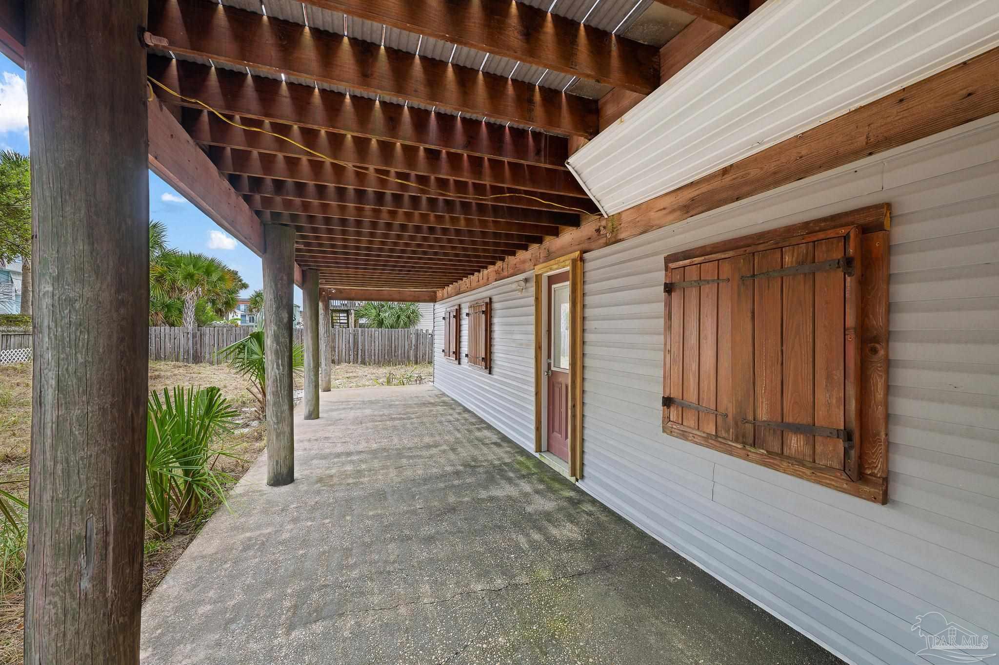1012 Via Deluna Dr