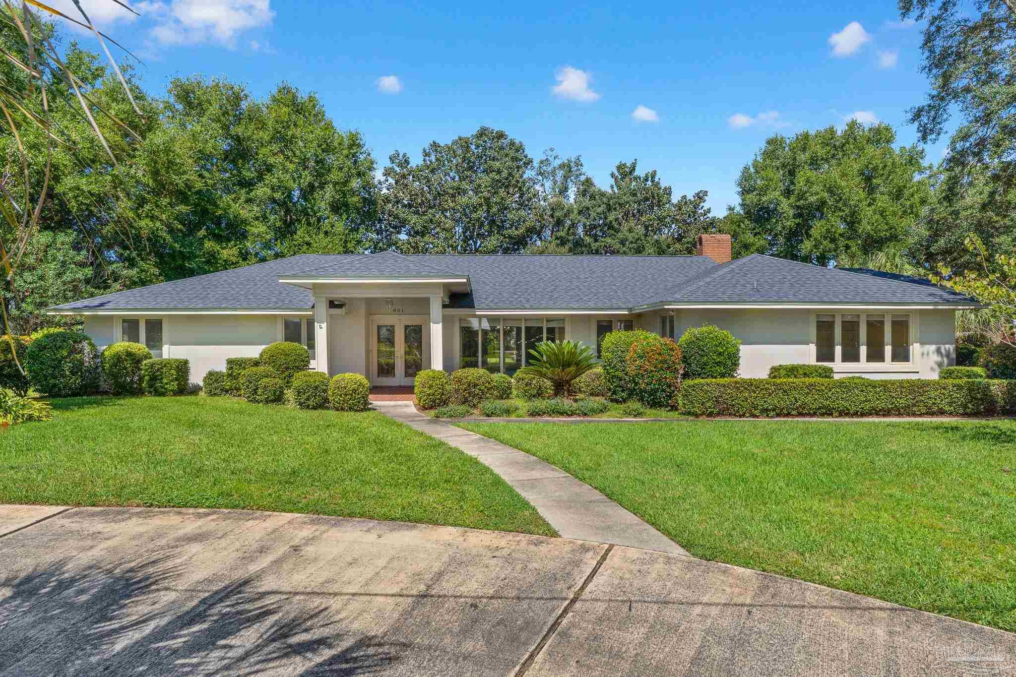 801 Bay Cliffs Rd
