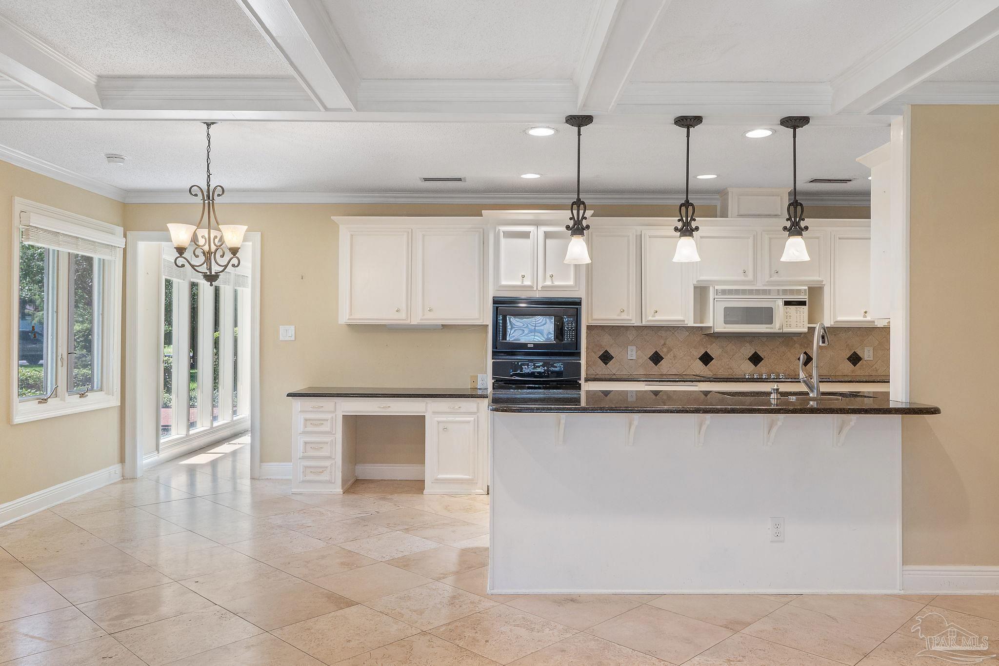 801 Bay Cliffs Rd