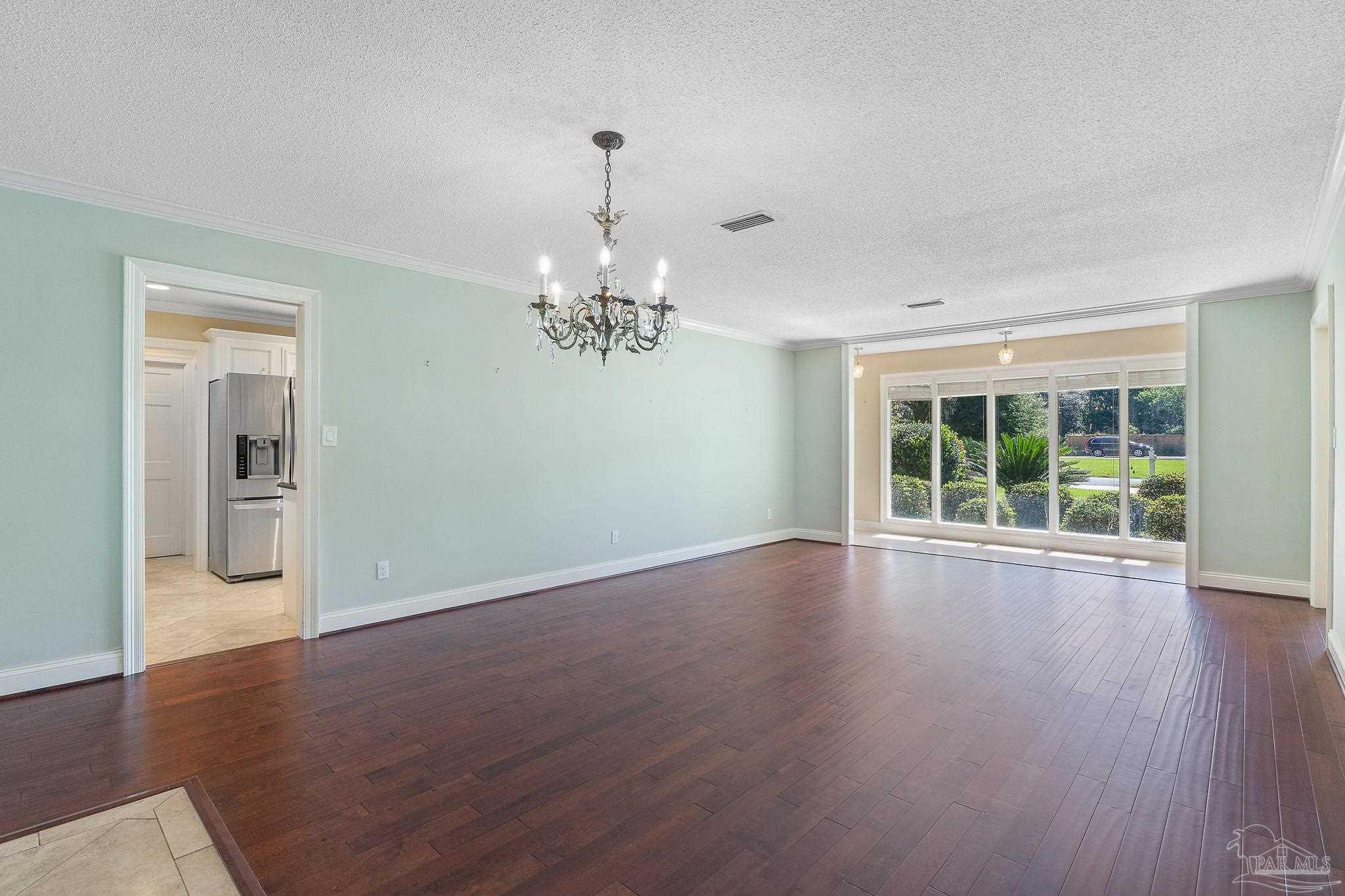 801 Bay Cliffs Rd