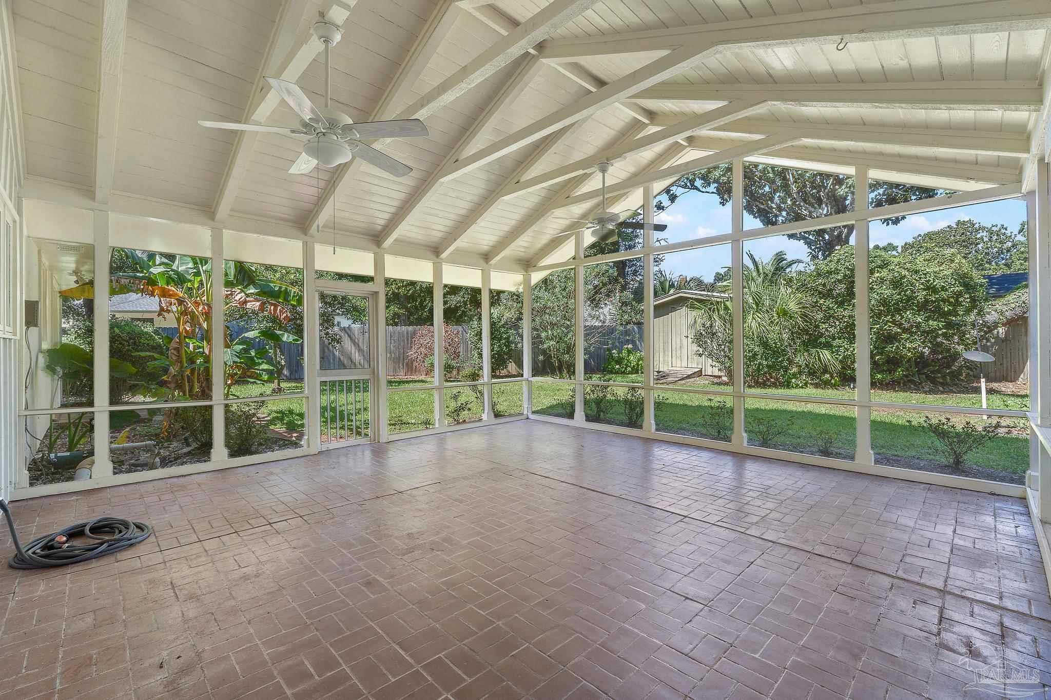 801 Bay Cliffs Rd