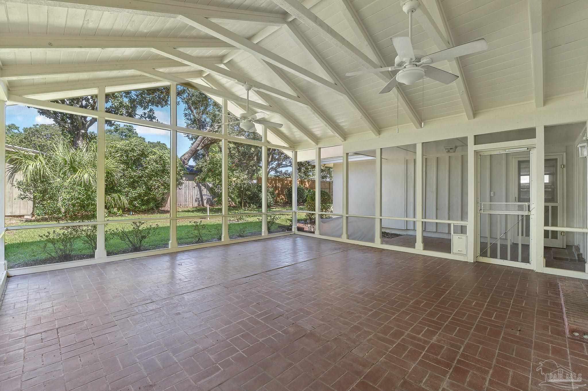 801 Bay Cliffs Rd