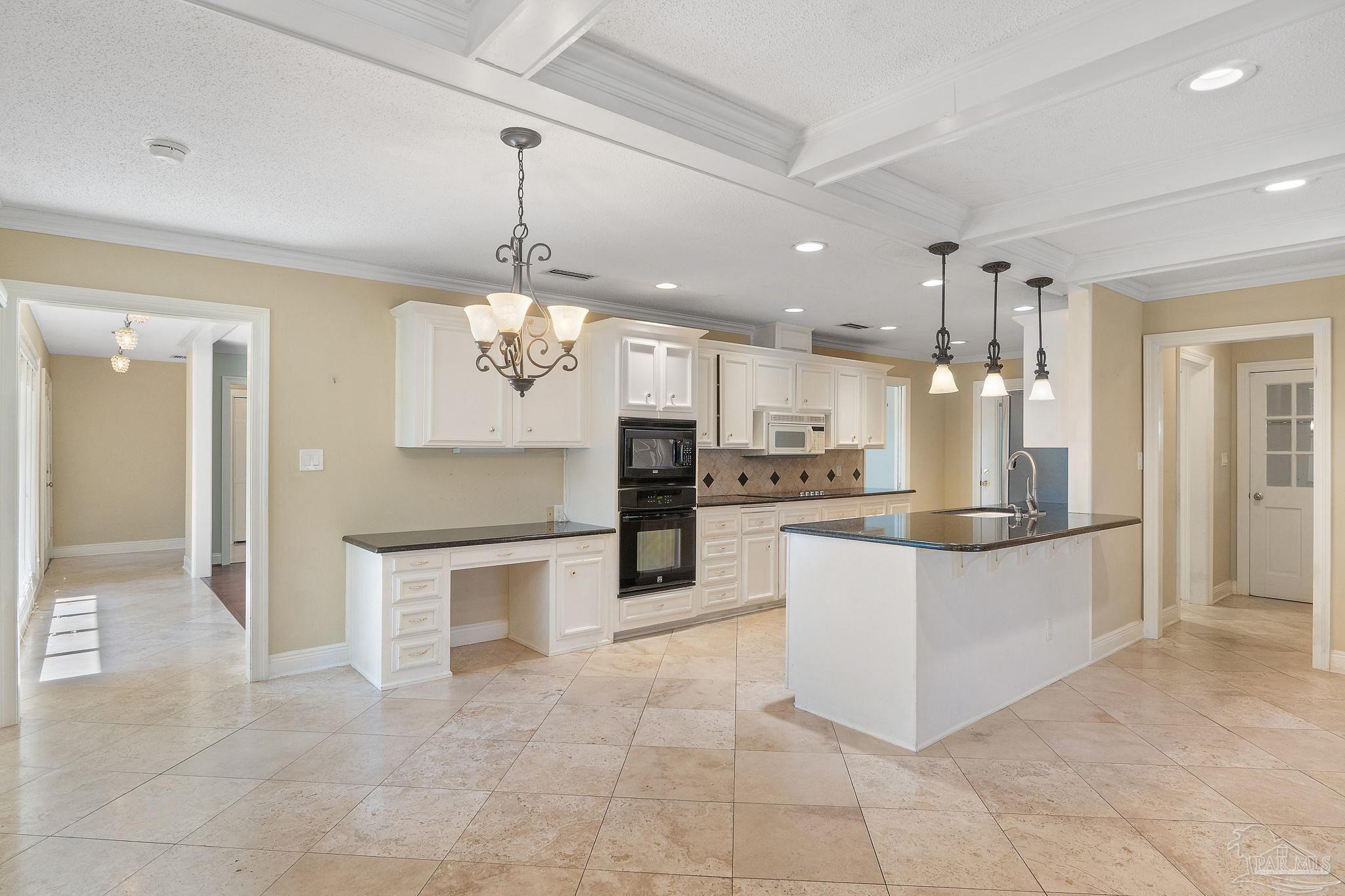 801 Bay Cliffs Rd