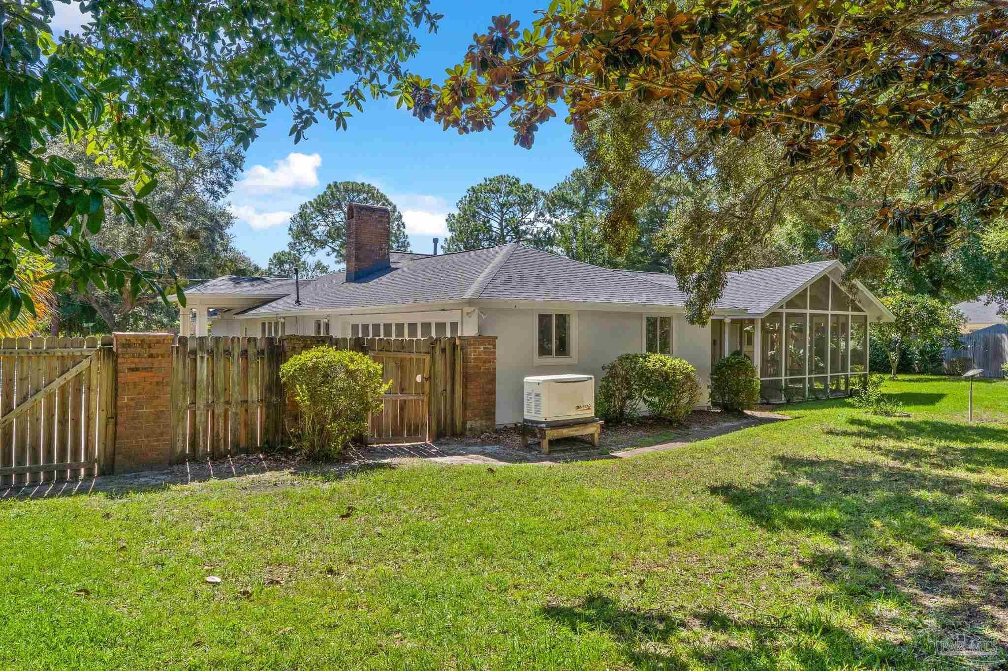 801 Bay Cliffs Rd