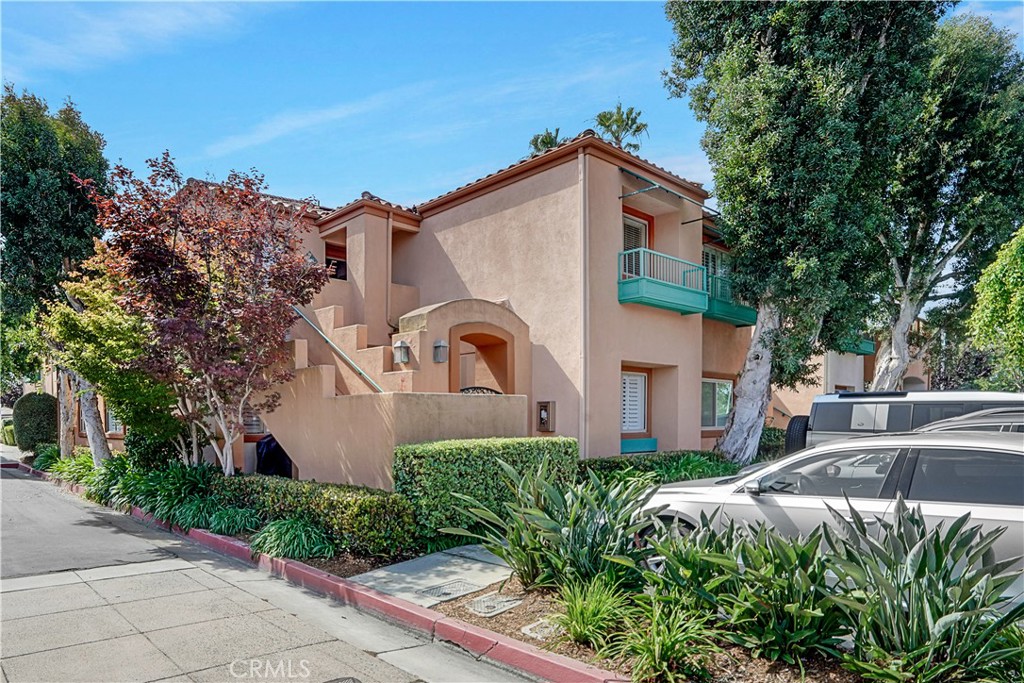 366 Villa Point Drive