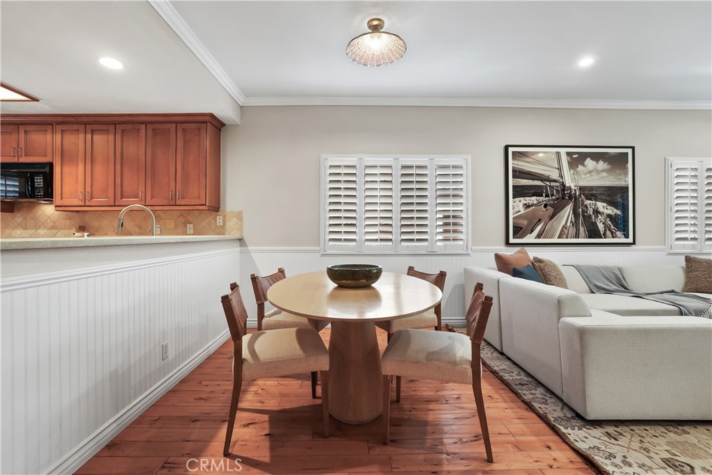 366 Villa Point