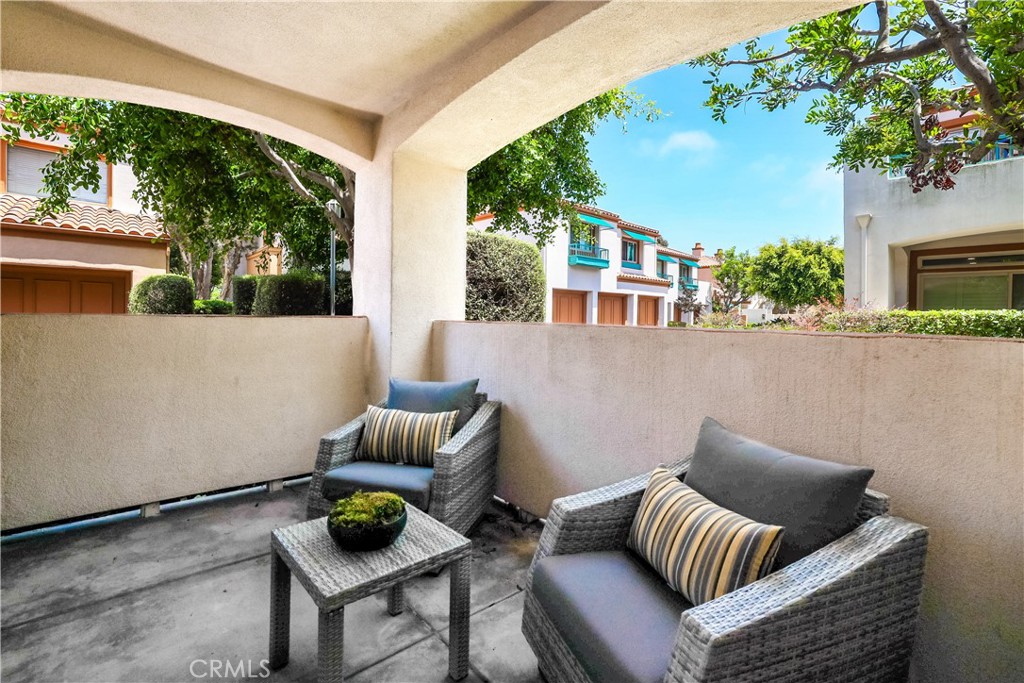 366 Villa Point