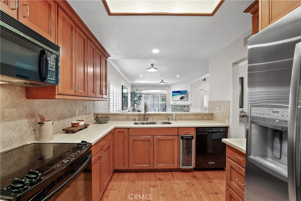 366 Villa Point