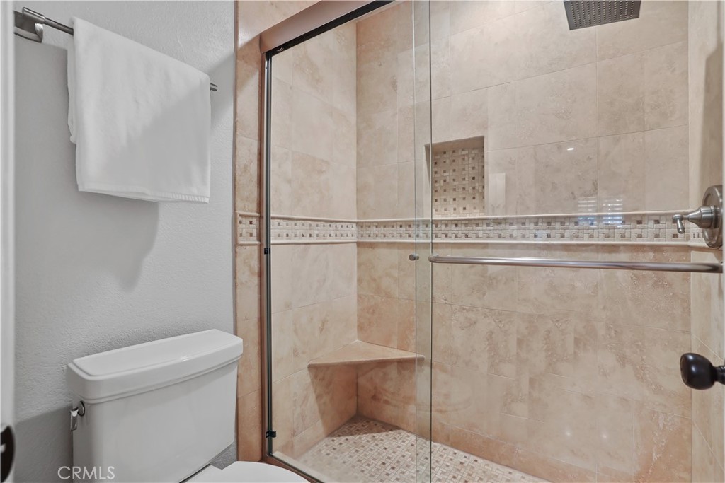 366 Villa Point