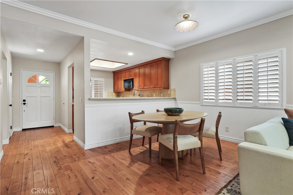 366 Villa Point