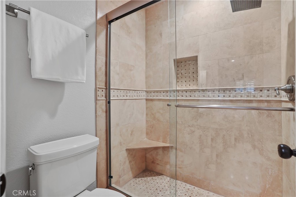 366 Villa Point