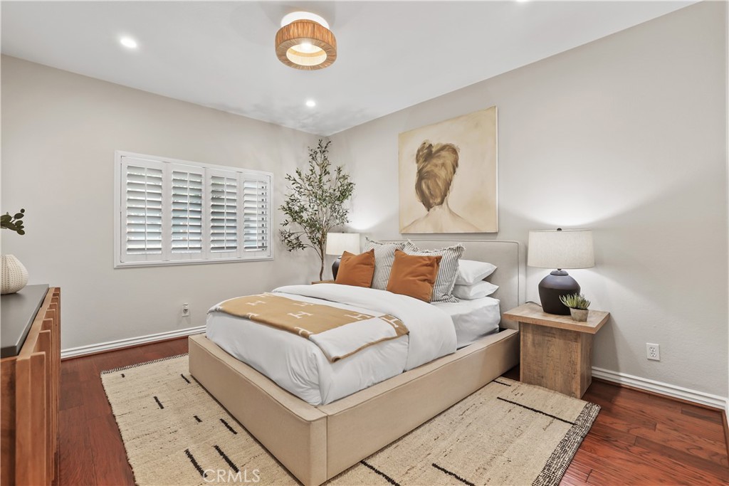 366 Villa Point