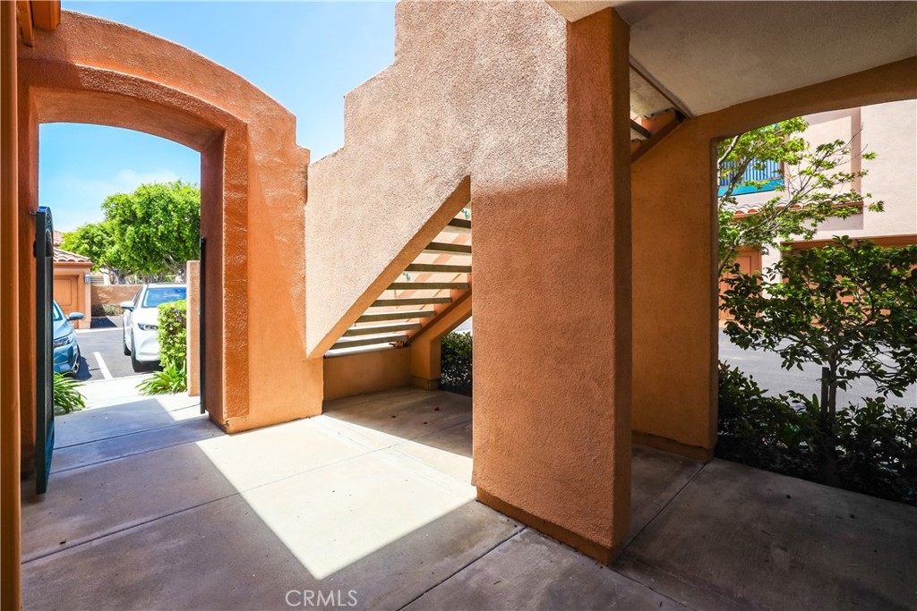 366 Villa Point