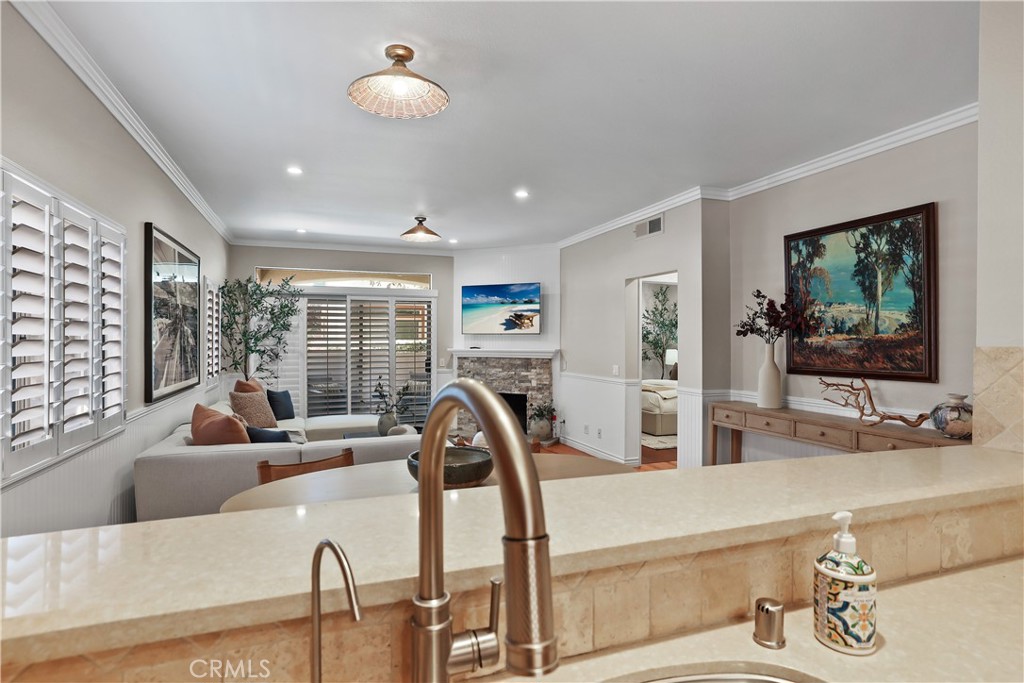 366 Villa Point