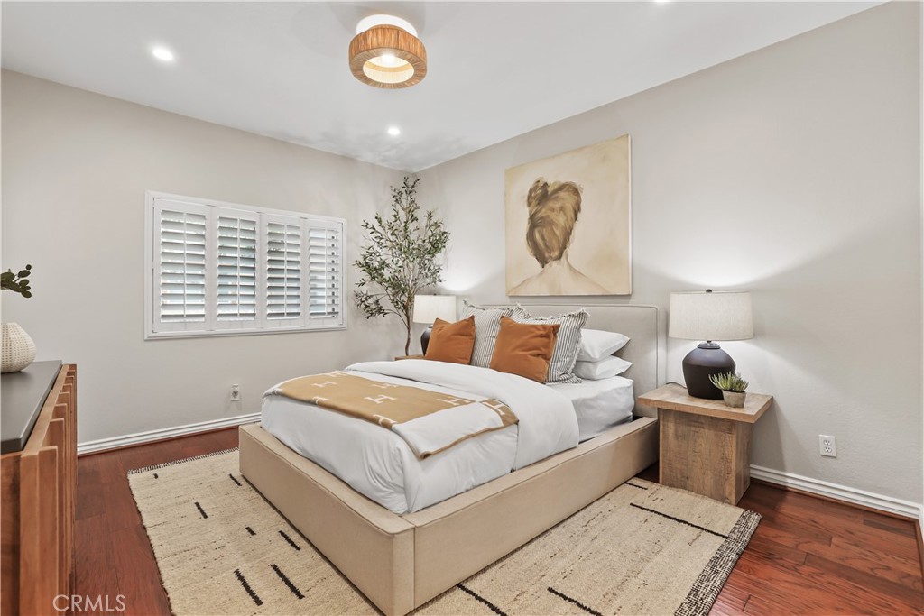 366 Villa Point